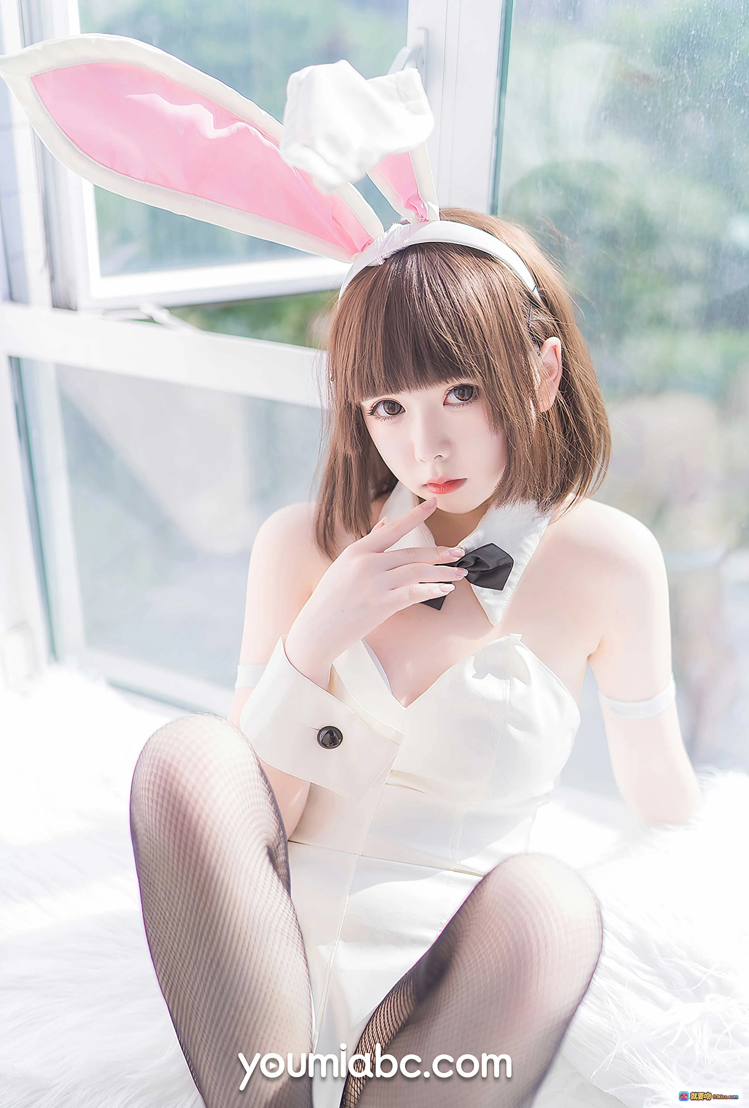 兔女郎加藤惠cosplay写真 - 白色制服+黑丝美腿+粉色兔耳发箍 - YouMi尤蜜2020.12.18高清图集 - 就要吻