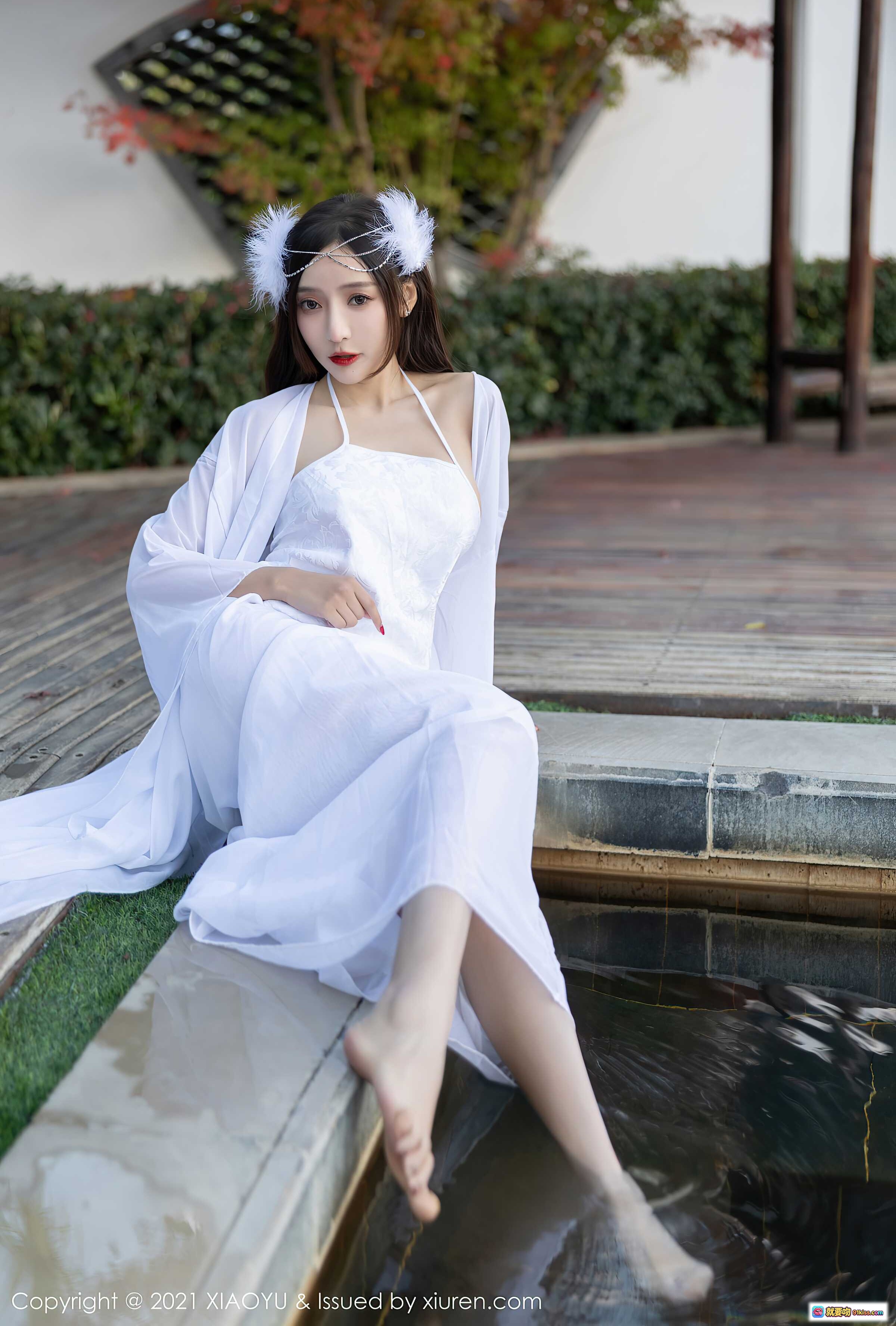 图片[9] - 王馨瑶yanni云南旅拍古风写真 白色汉服仙气飘逸 持伞古典美少女 传统建筑背景清新自然 - 就要吻