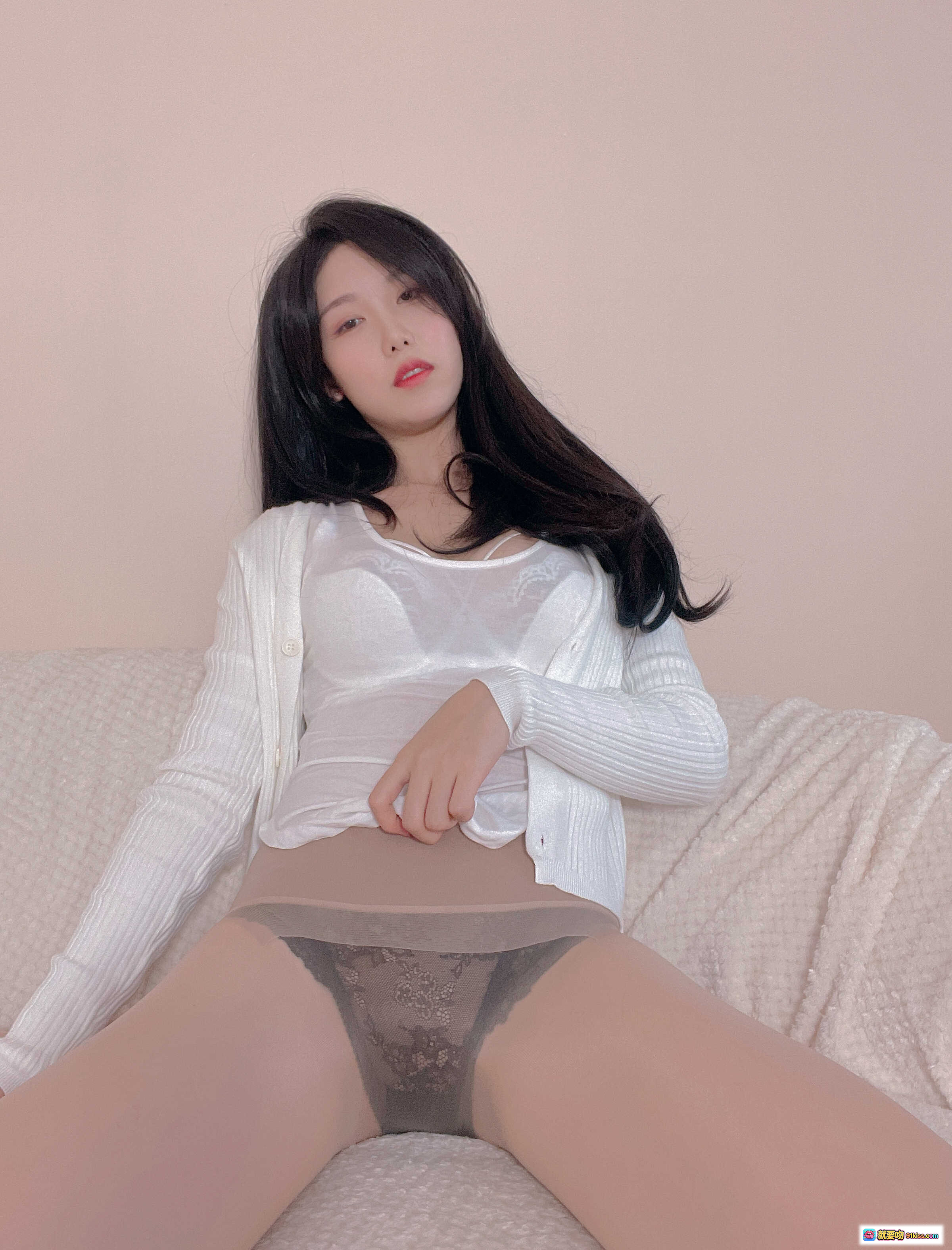 图片[9] - 抖娘利世NO.061居家阿娇写真 甜美黑蕾丝内衣 白色透视上衣 性感私房风 美腿诱惑 20P高清图集 - 就要吻