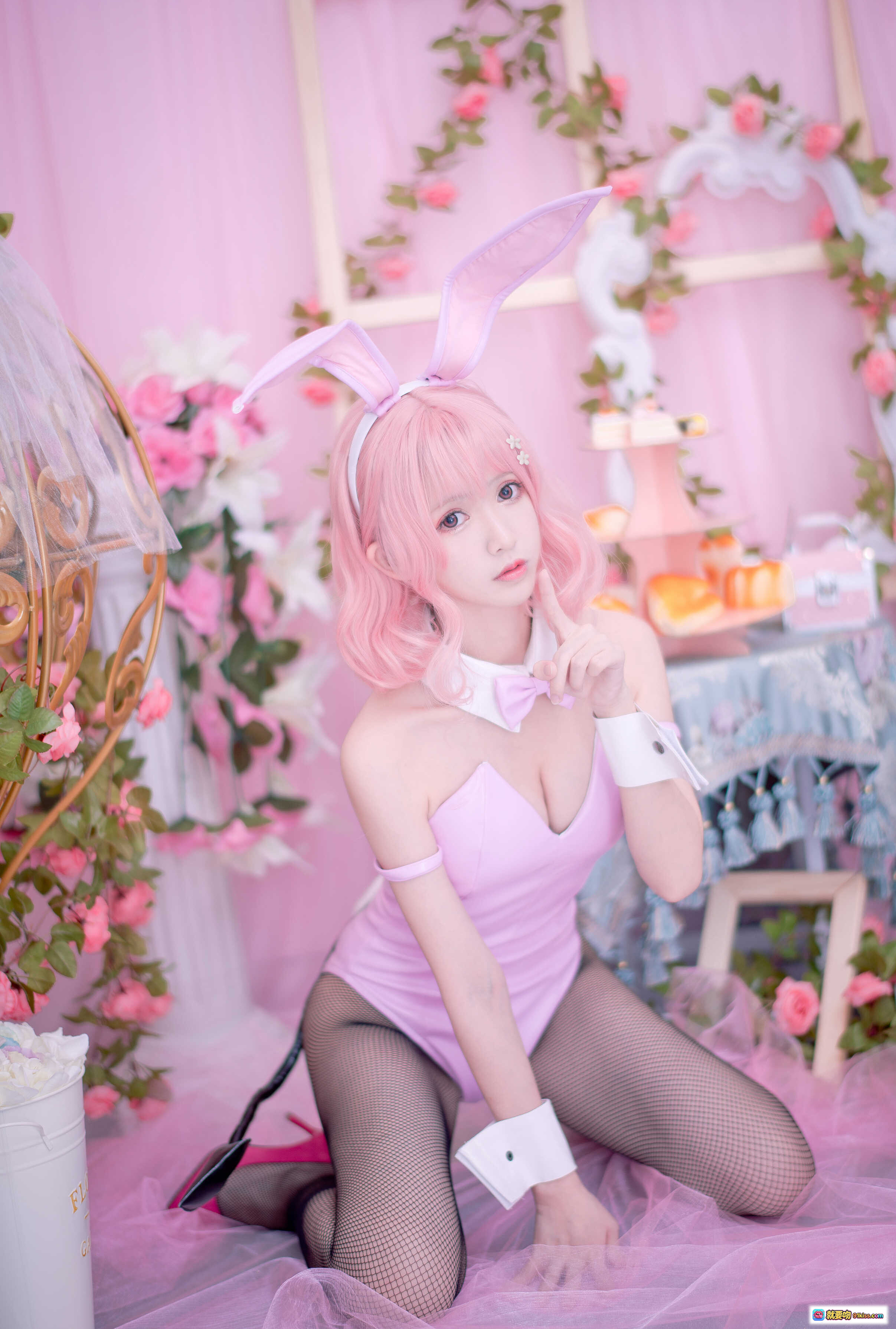 图片[10] - 鳗鱼霏儿NO.088粉色兔女郎写真-渔网袜高跟鞋甜酷风少女摄影集 - 就要吻