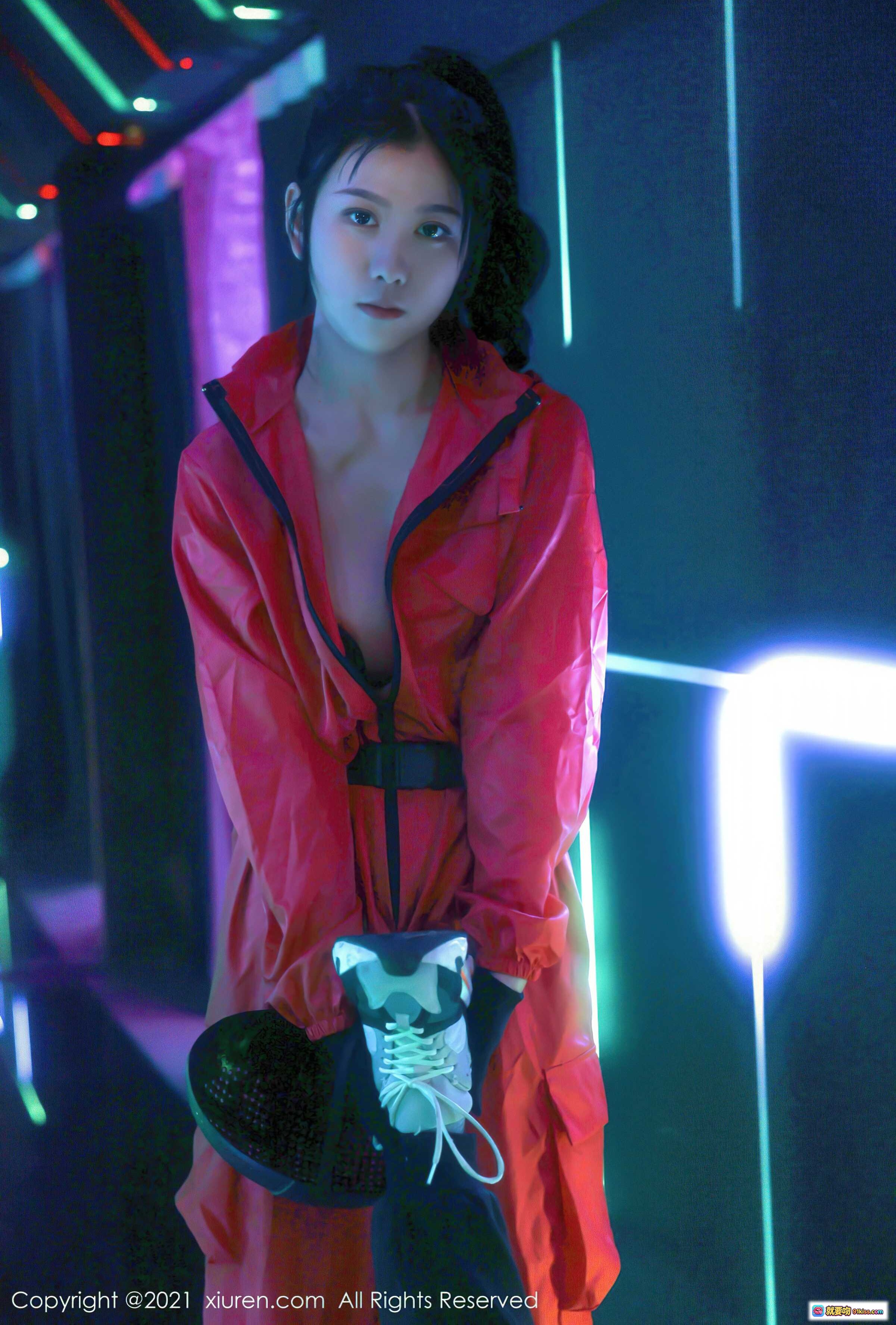 图片[6] - 李雅柔红色连体衣科幻走廊写真｜霓虹灯效未来感造型｜秀人网2021.11.25 No.4266 - 就要吻