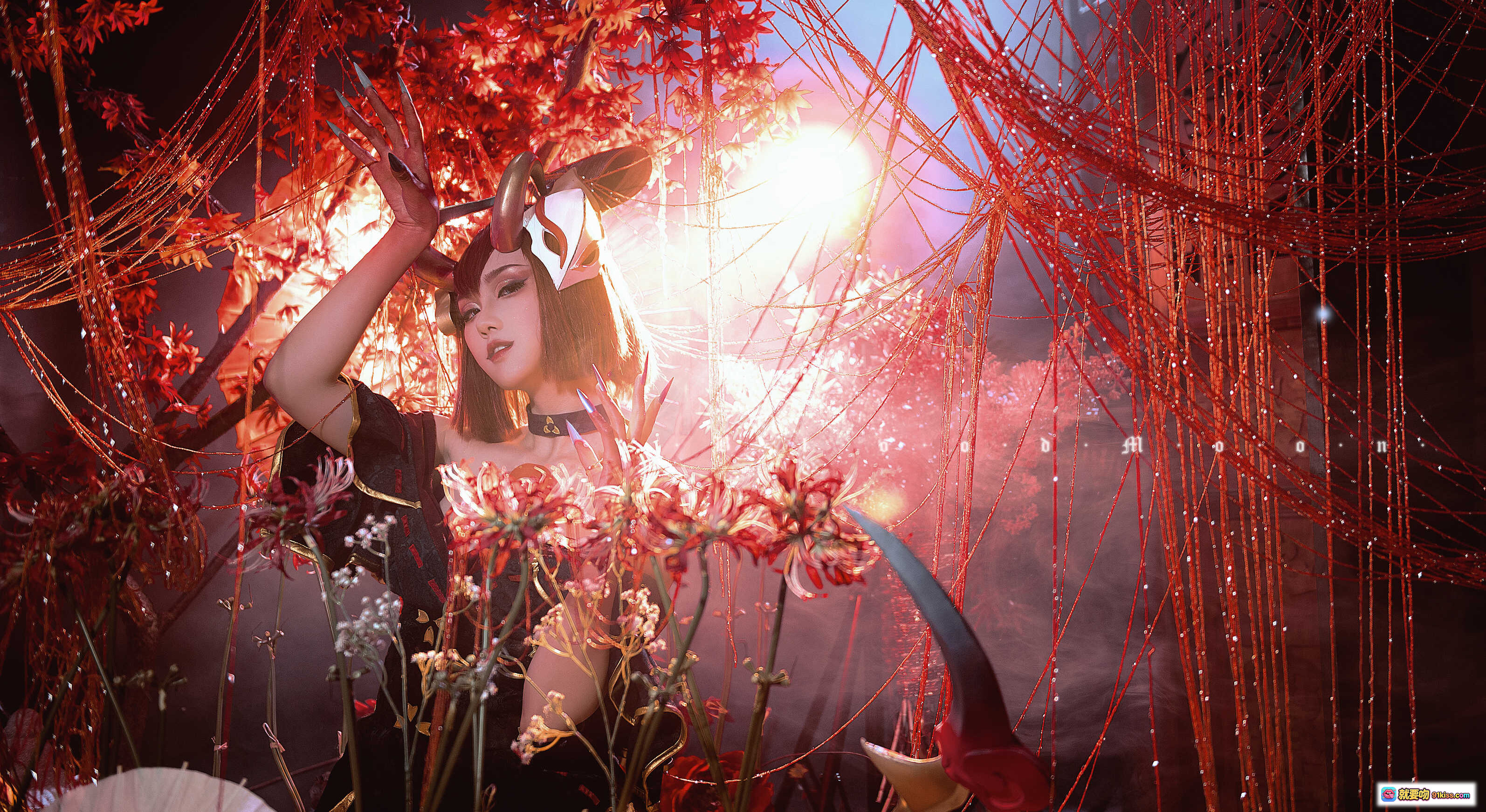 图片[4] - 猩红之月伊芙琳COS写真｜瓦斯塔亚小龙虾001｜暗黑系性感女妖｜红发角饰胸纹造型｜12P高清美图 - 就要吻