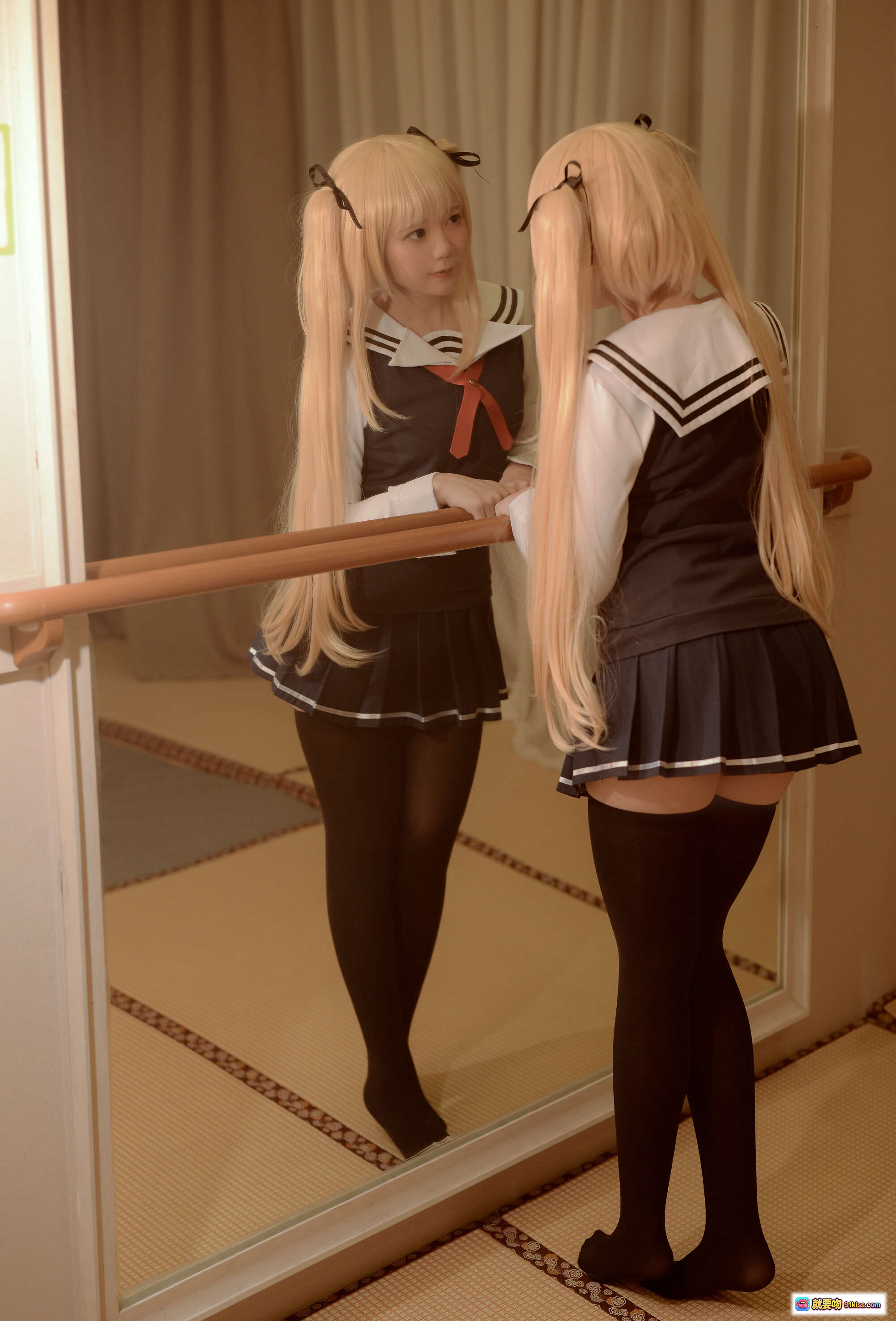 图片[9] - きょう肉肉 vol.15 英梨々 コスプレ ナース風 下着 黒タイツ 鏡前 ポージング エロかわいい 美少女 キャラクター おっぱい ヒップ フェチ ファッション - 就要吻