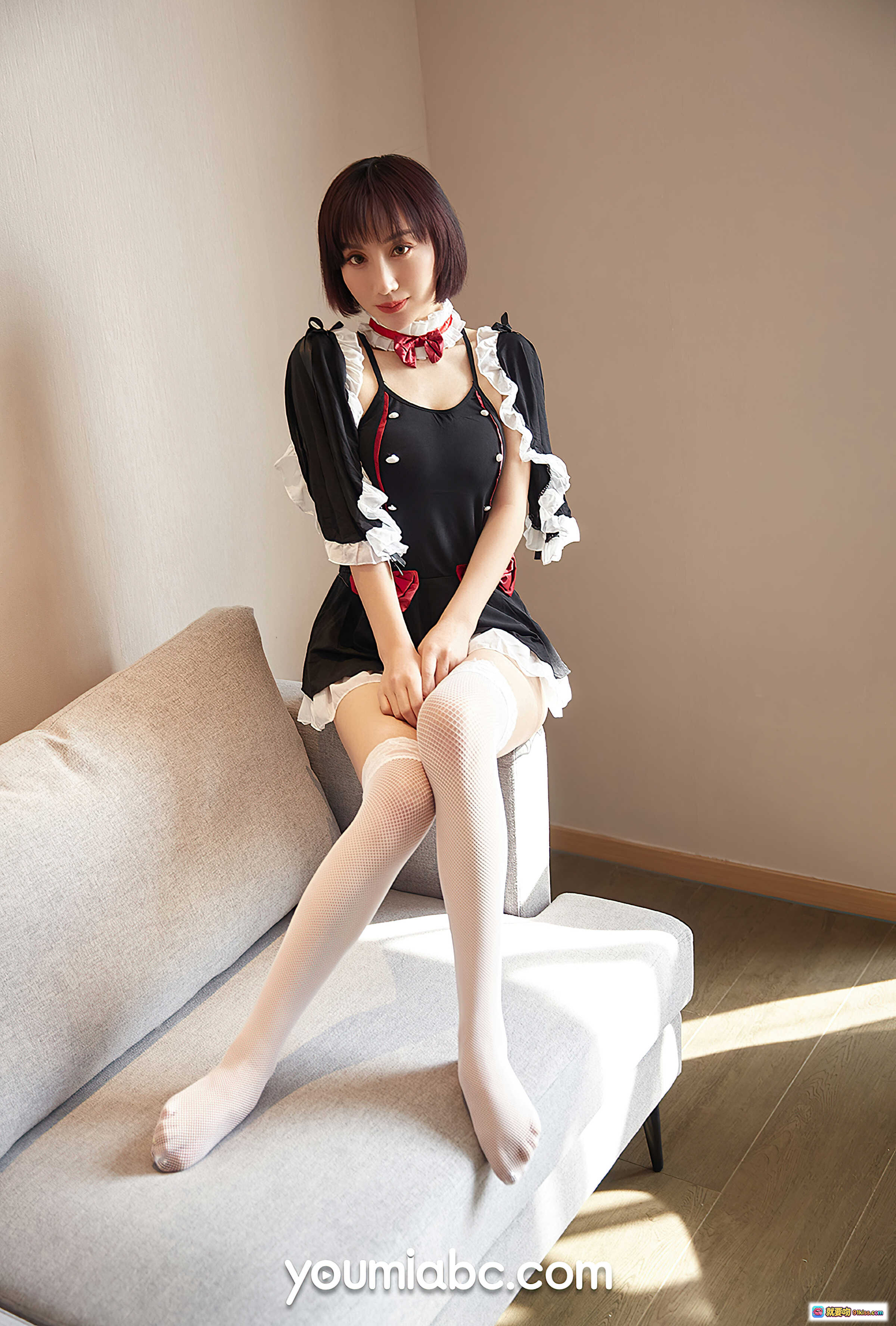 图片[7] - 多汁女仆林茵茵性感写真 – 黑白蕾丝制服+白色渔网袜+沙发坐姿诱惑 – YouMi尤蜜2021.01.10高清图集 - 就要吻