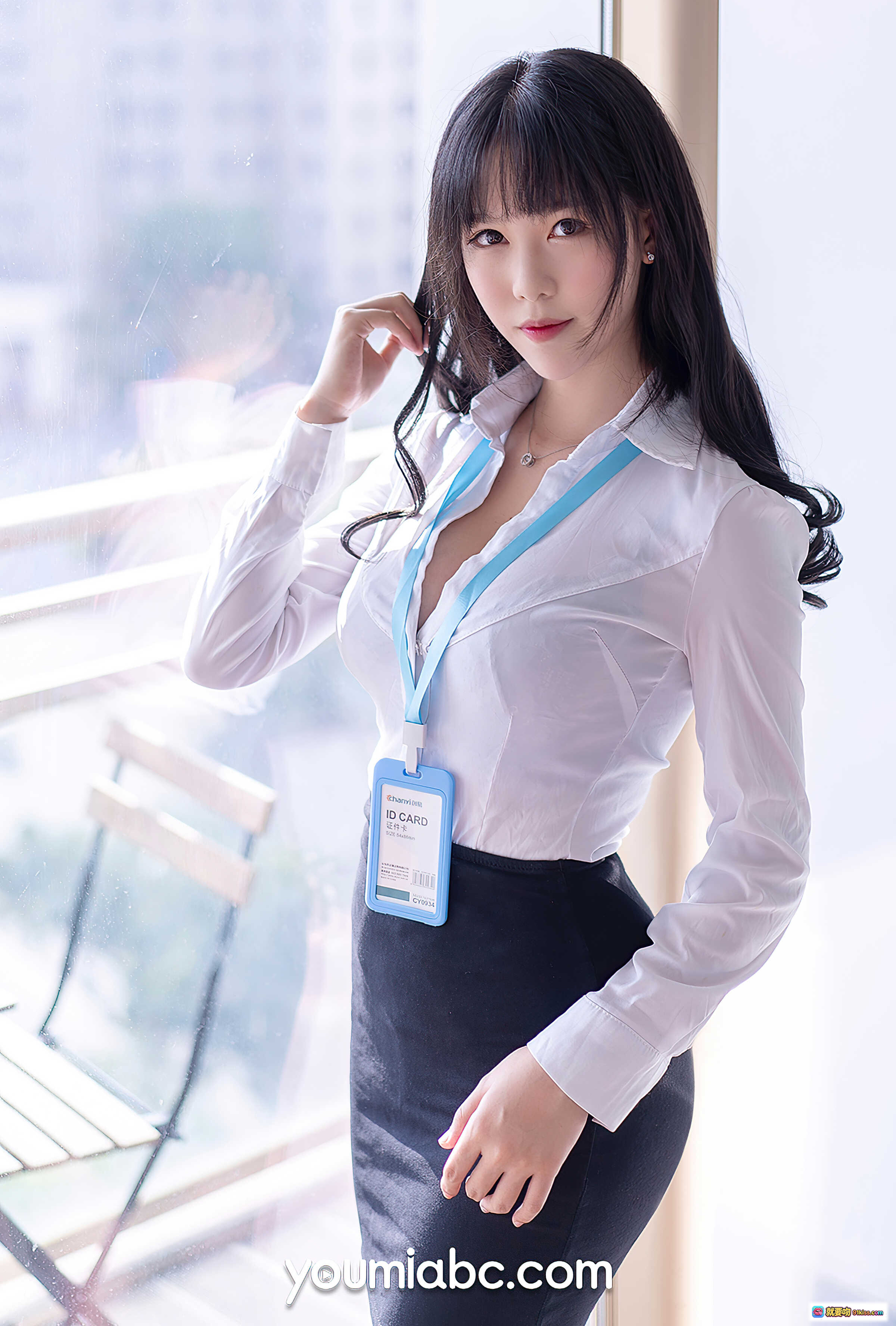 图片[5] - YouMi尤蜜2021.01.17 OL白领第二弹 抖娘利世 白衬衫黑丝袜职场性感写真 20P高清图集 - 就要吻