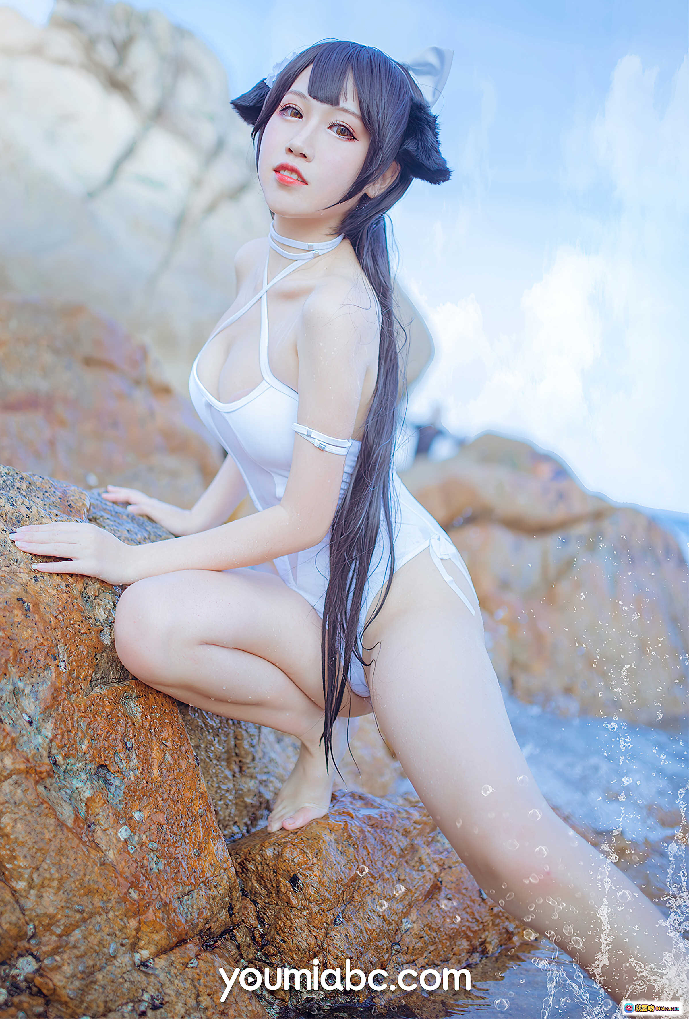 图片[3] - 碧蓝航线泳装COS抖娘利世海边岩石写真·YouMi尤蜜2021.04.01·猫耳双马尾白裙少女沙滩风情 - 就要吻