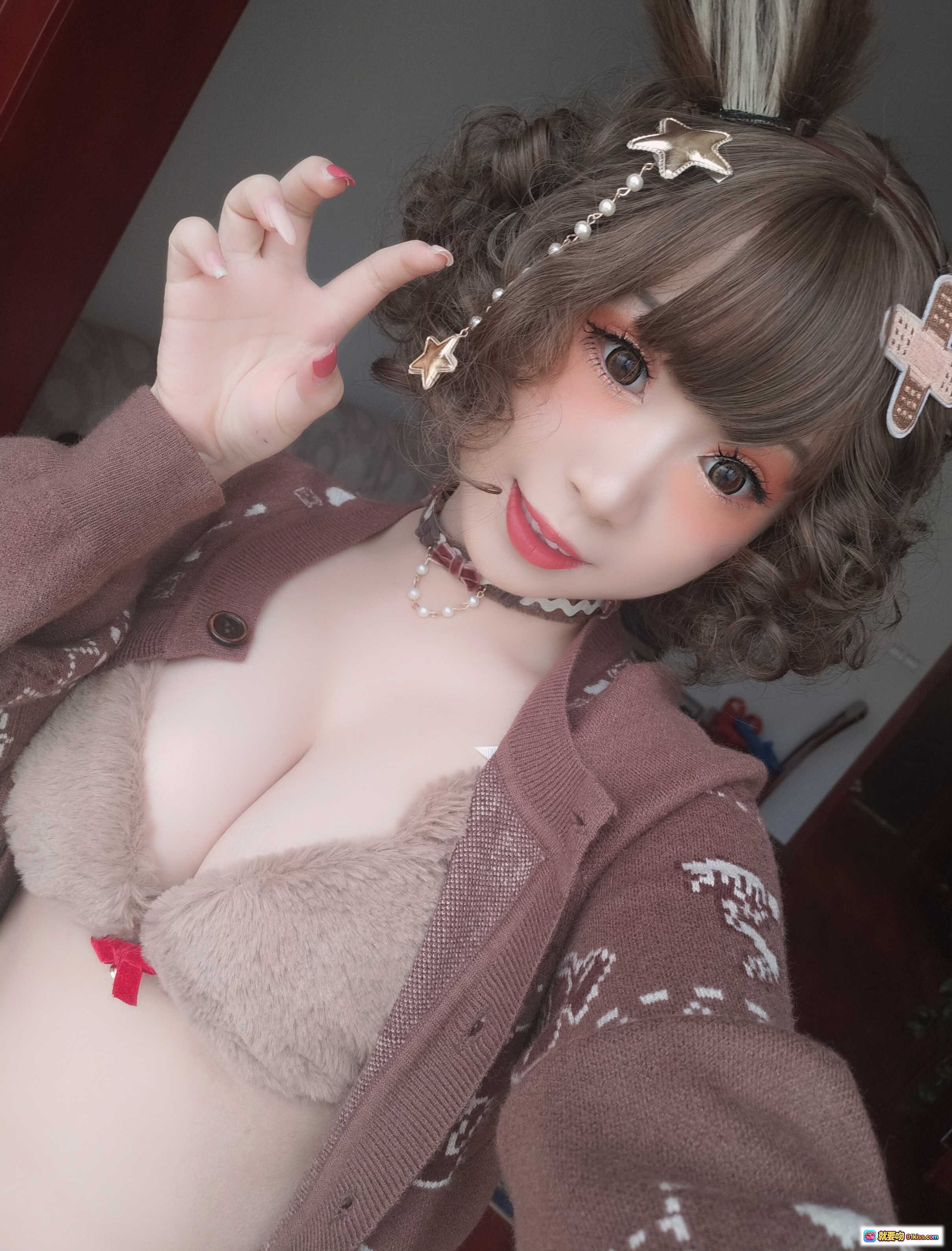 图片[6] - 胡桃猫Kurumineko熊熊可爱卷发星饰发夹甜美自拍棕色针织开衫萌系少女风写真 - 就要吻