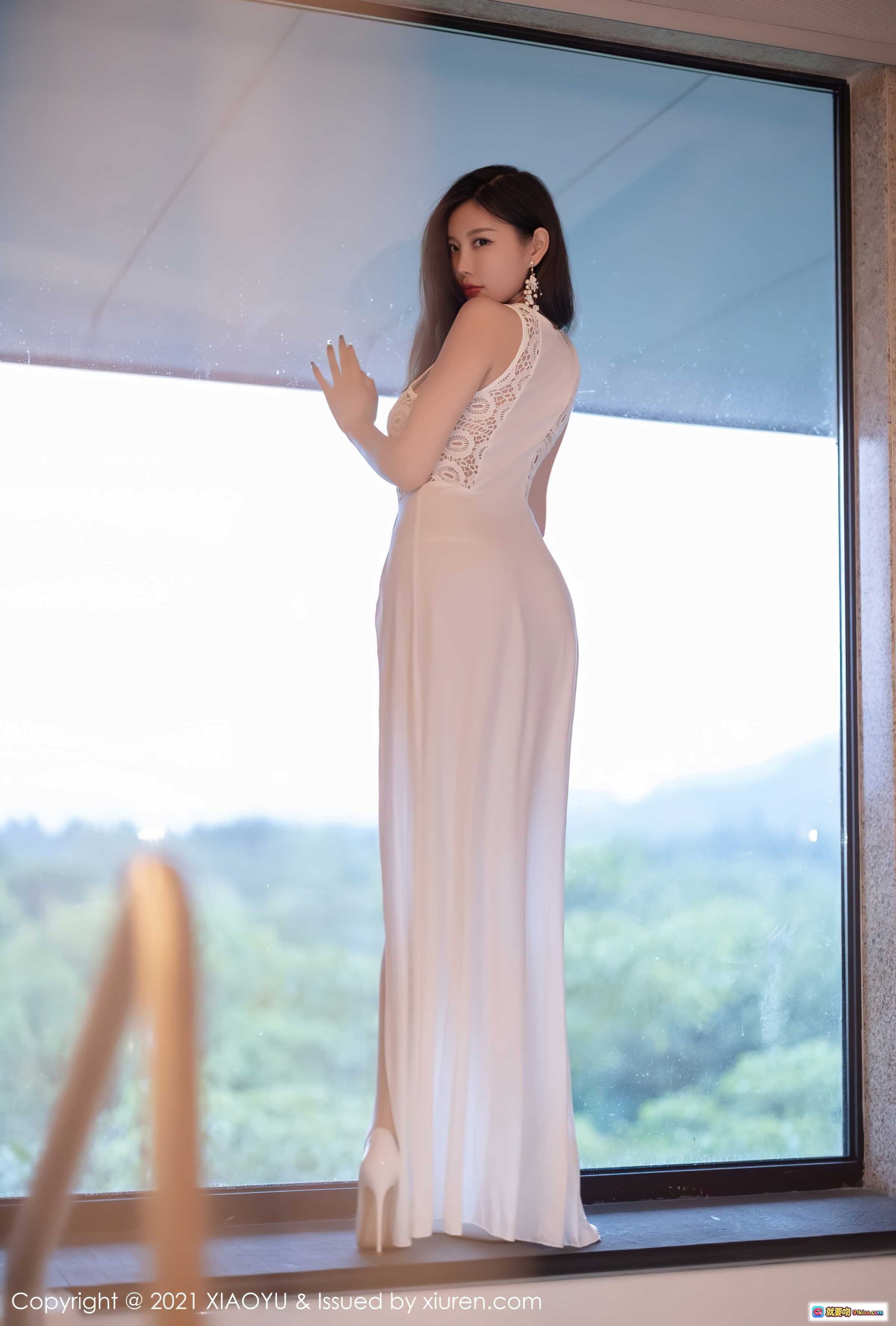 图片[10] - 杨晨晨白色深V高开叉礼服写真 | 优雅性感室内人像摄影 | XIAOYU Vol.653 2021.11.12 - 就要吻