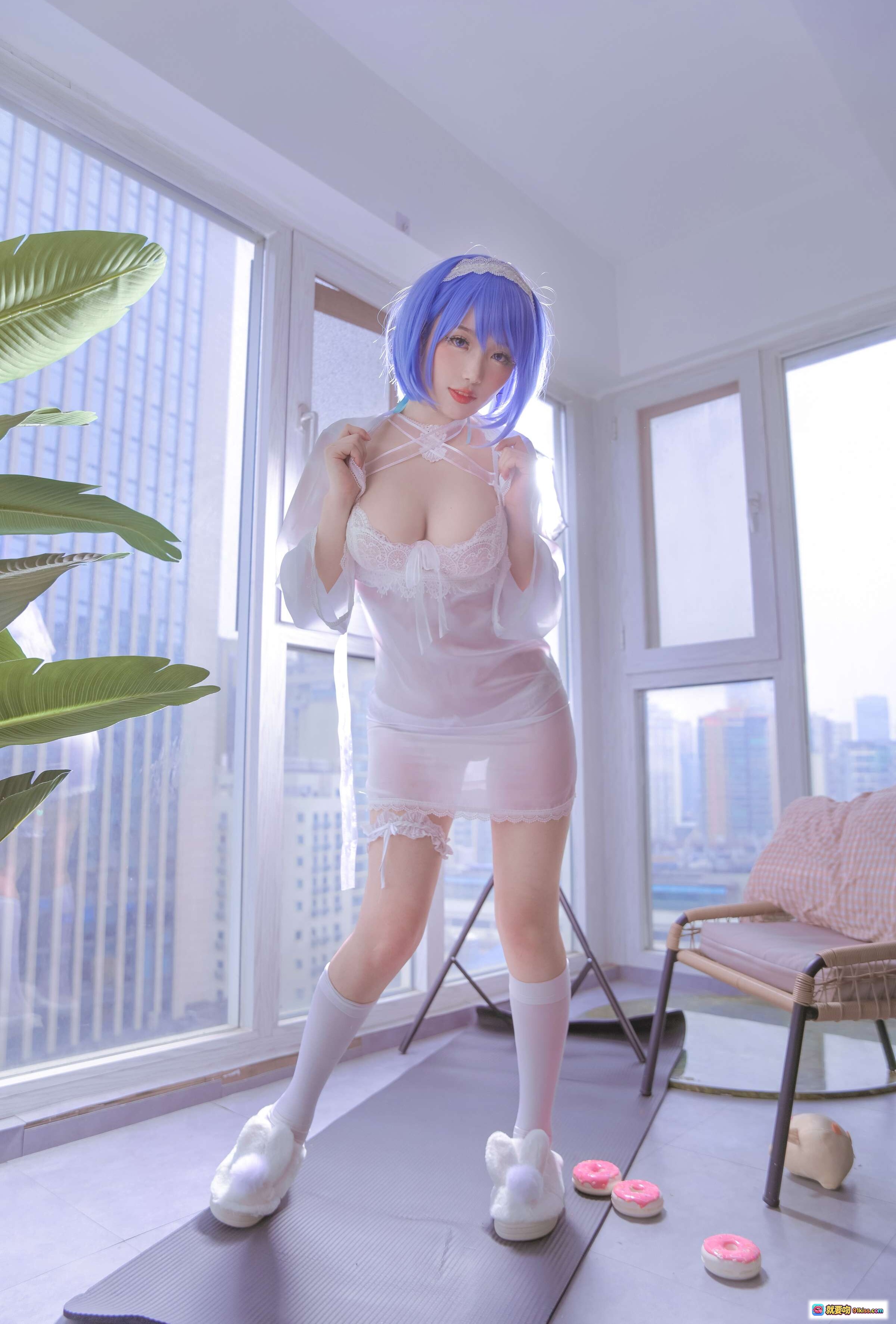图片[7] - 蓝发蕾姆cosplay性感睡衣写真·蕾丝内衣+长筒袜·卧室窗边私房美图 - 就要吻