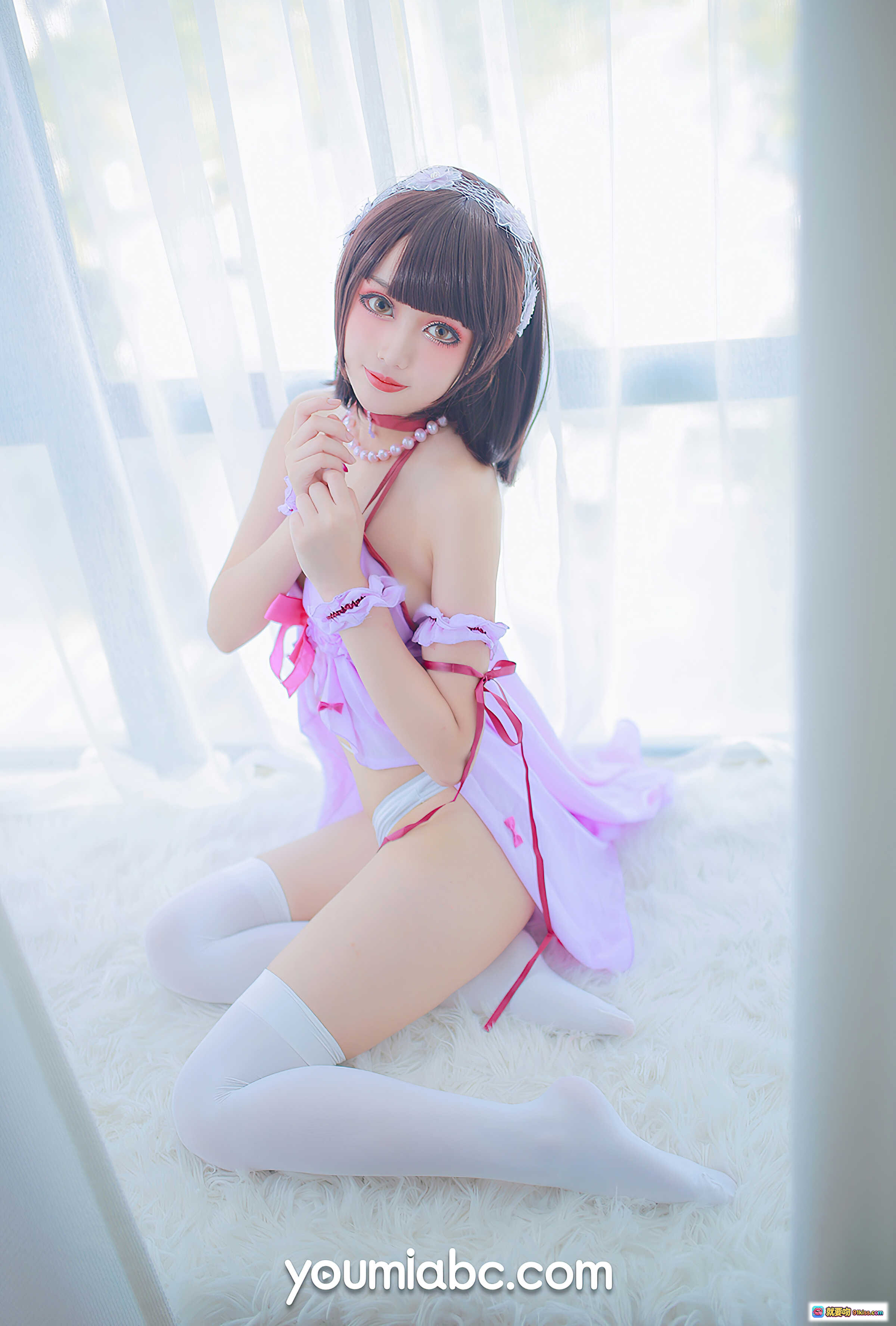 图片[4] - 加藤惠睡衣派对写真｜粉色蕾丝吊带+白色过膝袜+珍珠颈链｜YouMi尤蜜2020.12.17高清美图 - 就要吻