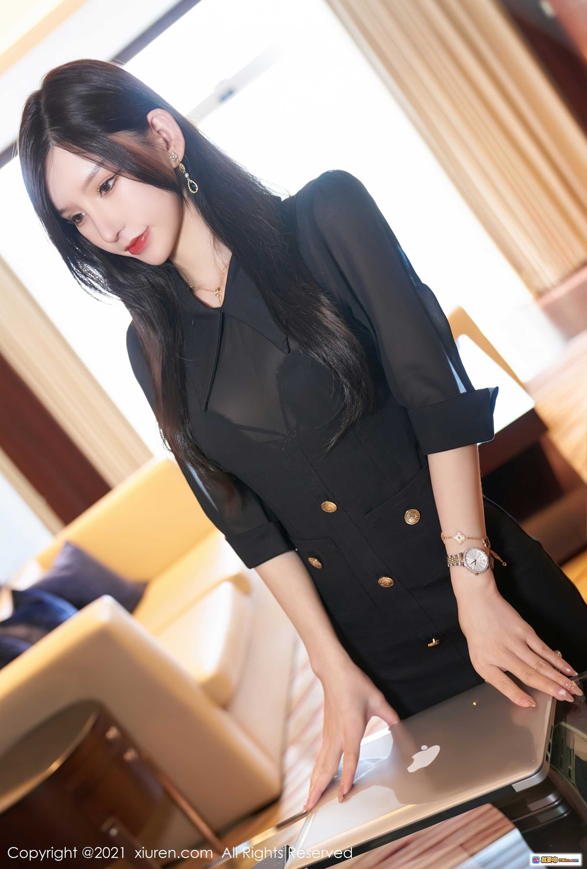 图片[8] - 周于希黑色透视衬衫写真 | 优雅长发红唇造型 | 高清室内人像摄影 | XIUREN秀人网No.4193 - 就要吻