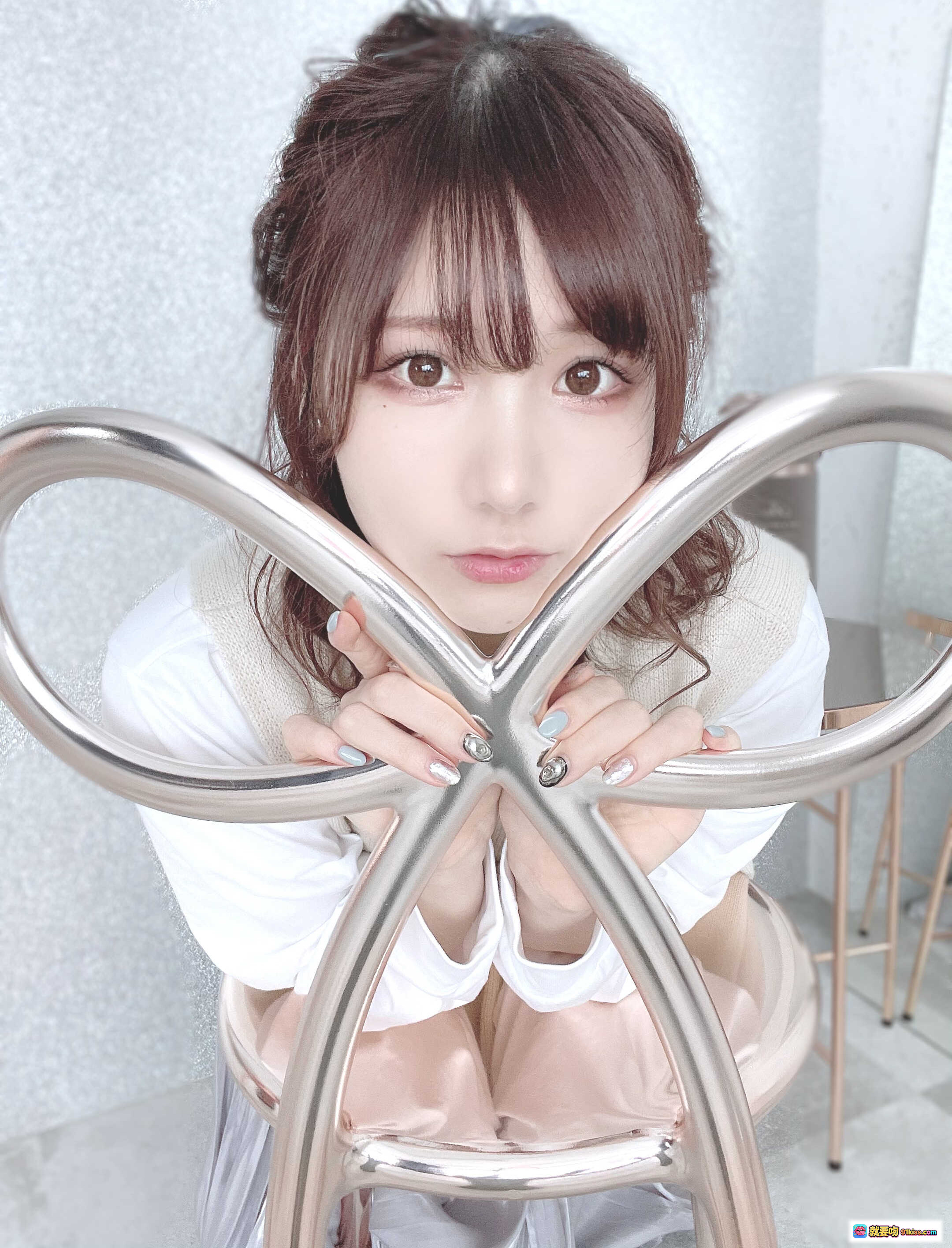 图片[4] - 日本美女KenKen 026 Fantia 2021.05写真集 142P 白衣银椅温柔风室内摄影高清美图 - 就要吻