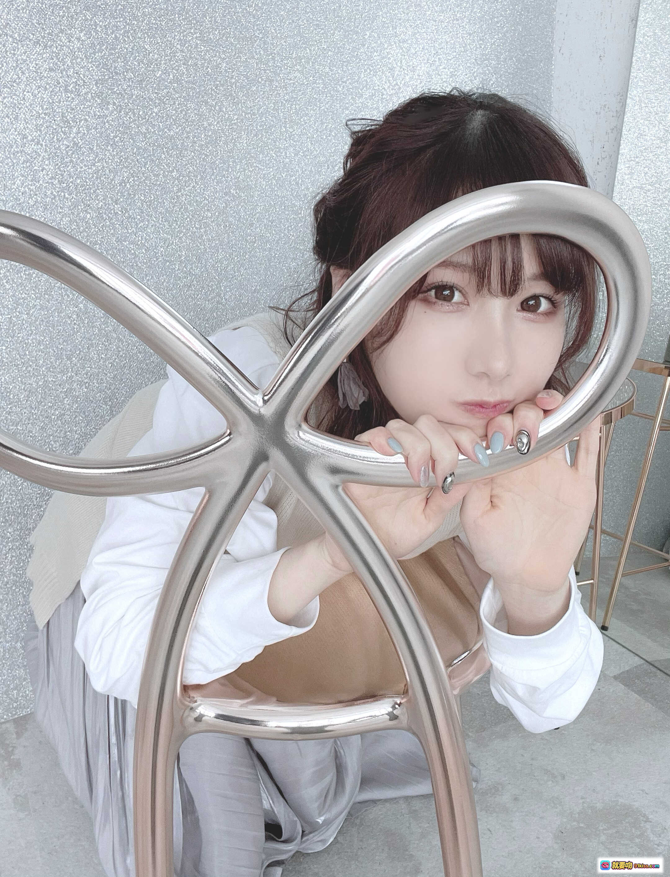 图片[7] - 日本美女KenKen 026 Fantia 2021.05写真集 142P 白衣银椅温柔风室内摄影高清美图 - 就要吻