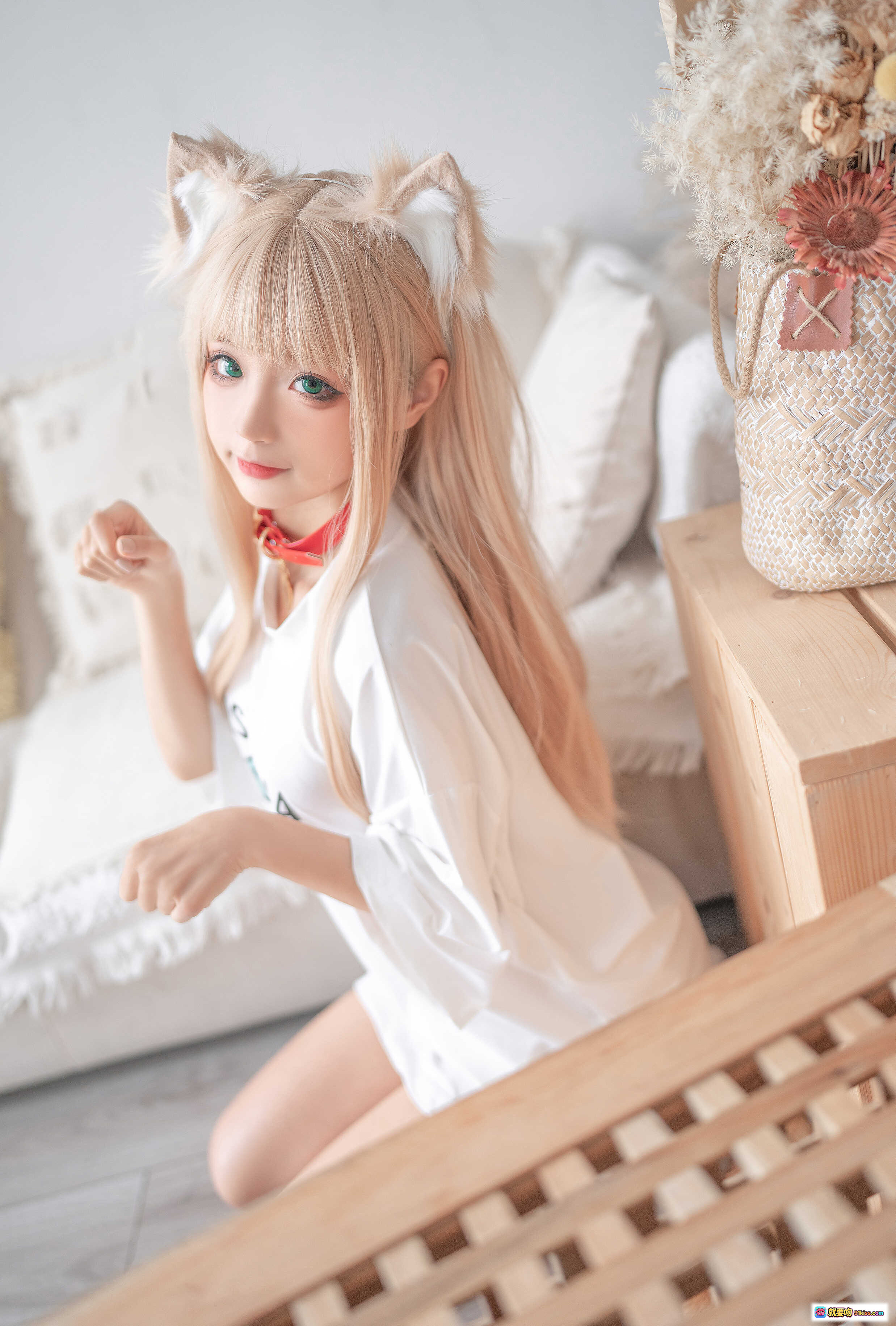 图片[3] - 蠢沫沫NO.150黄豆粉cos写真 | 猫耳少女白T短裙跪姿萌态 | 140P高清图集 - 就要吻