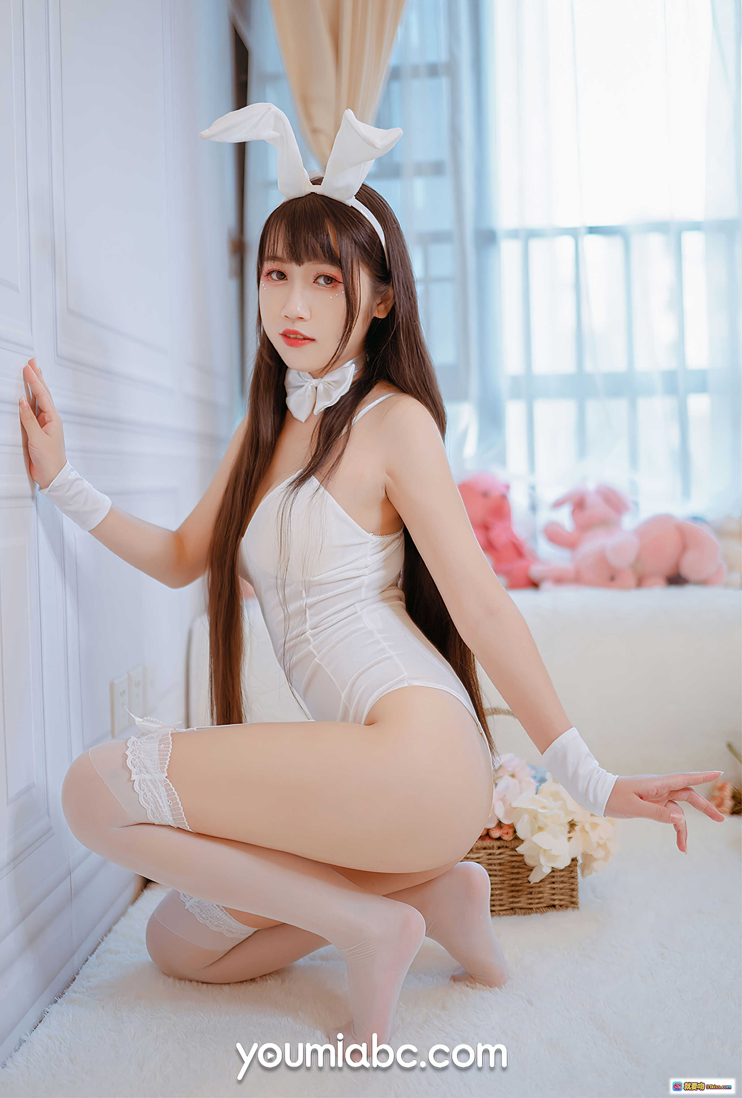 图片[2] - 白兔侍女呆猫写真 | YouMi尤蜜2021.01.29 | 白色兔耳制服+蕾丝吊袜+甜美少女风 | 室内私房摄影 - 就要吻