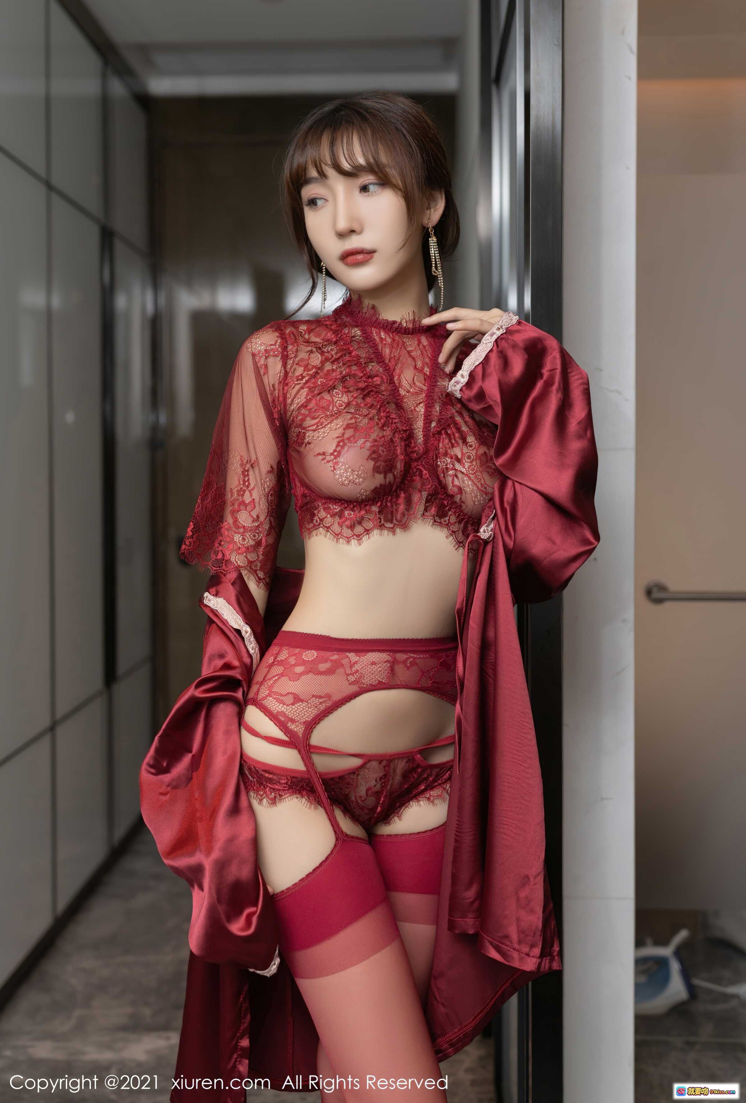 图片[3] - 陆萱萱红色蕾丝透视内衣写真 – 性感镂空设计+高腰吊带袜+浴室私房美拍 – XIUREN秀人网2021.11.04 No.4168 - 就要吻