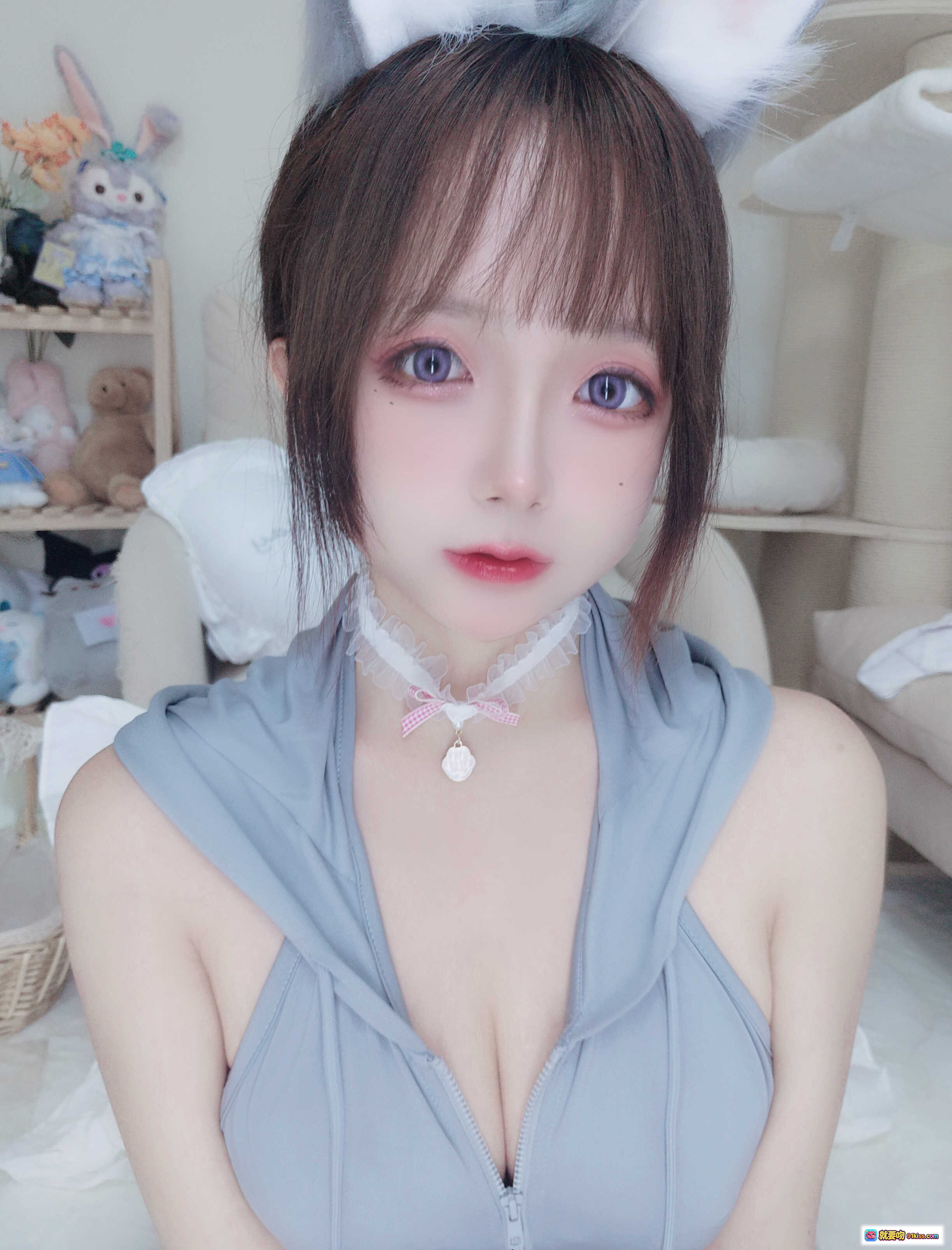 图片[2] - 日奈娇NO.032兔兔卫衣65P1V245MB手部特写清爽保湿护肤体验 - 就要吻