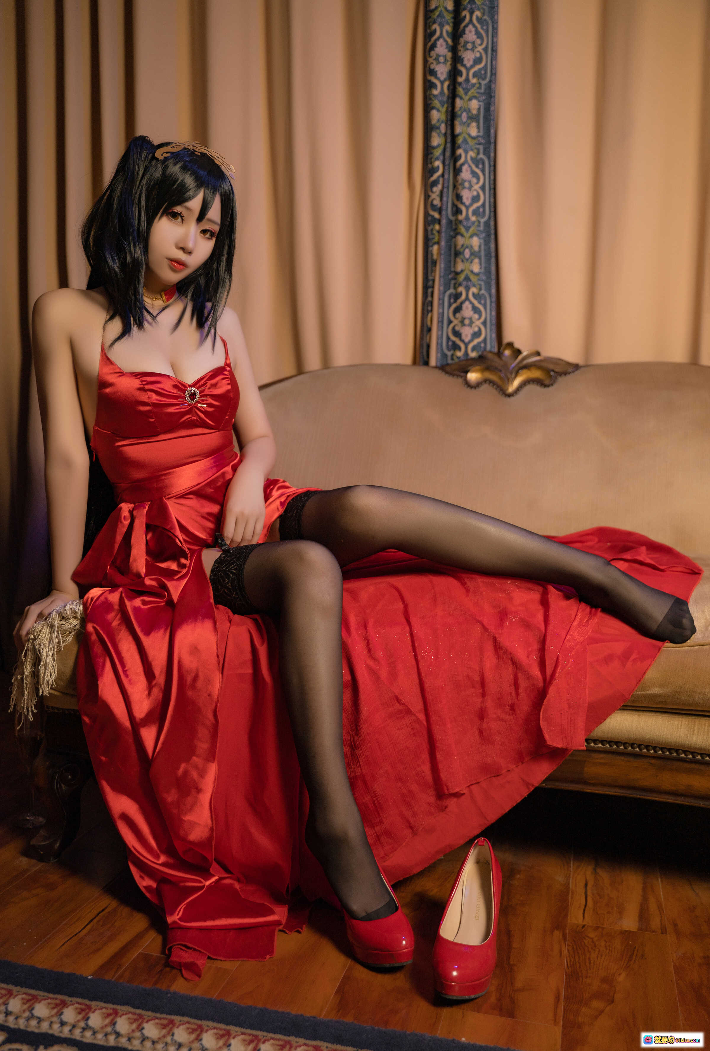 图片[8] - 墨玉-M大凤礼服写真｜红色缎面长裙+黑丝蕾丝边+高跟红鞋｜优雅性感私房摄影38P - 就要吻