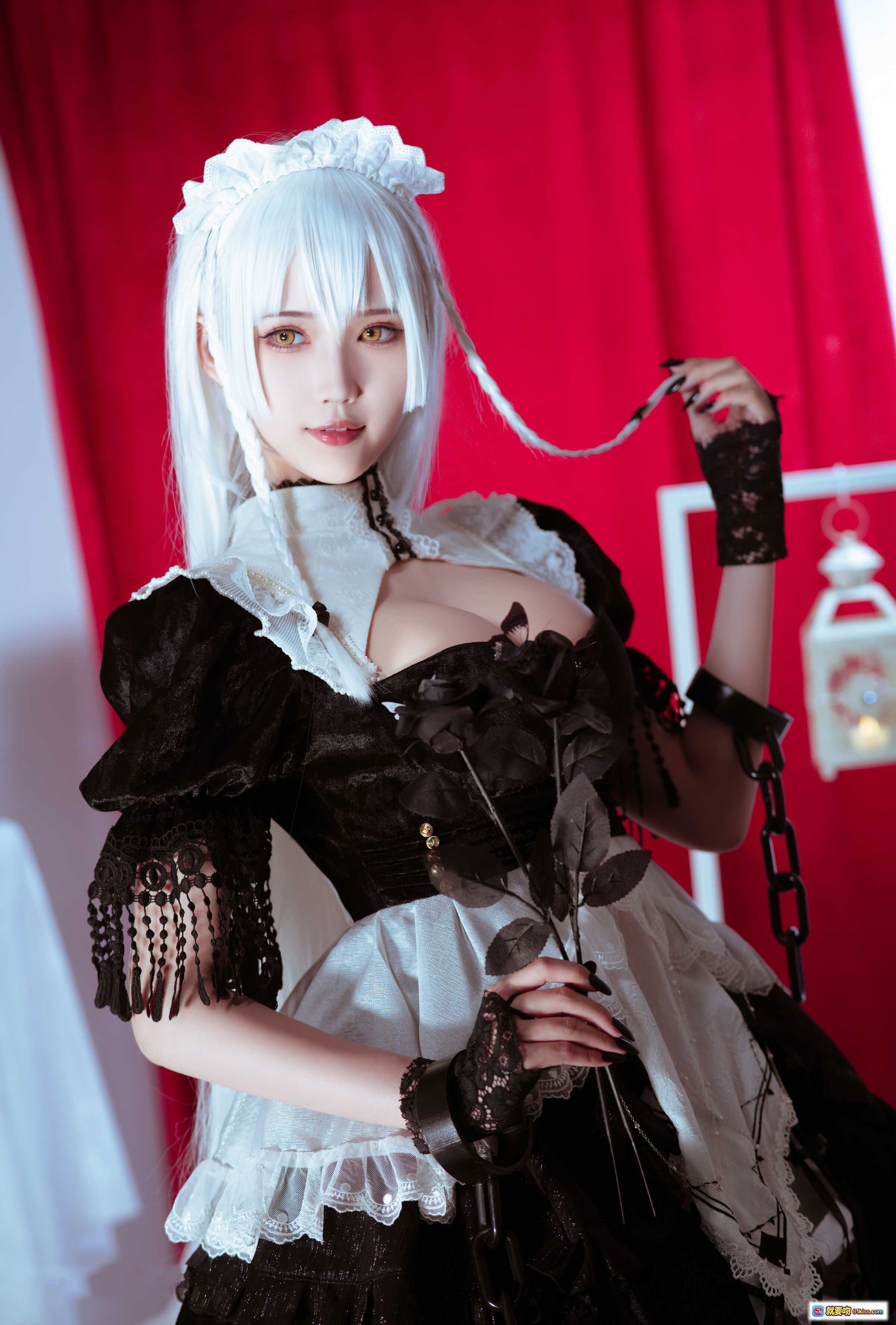 图片[5] - 花兮_honoka 赫敏+能代冬雪沁香 cosplay写真 | 白发蕾丝黑裙暗黑风 | 精致妆容手持黑玫瑰 | 36P高清美图 - 就要吻