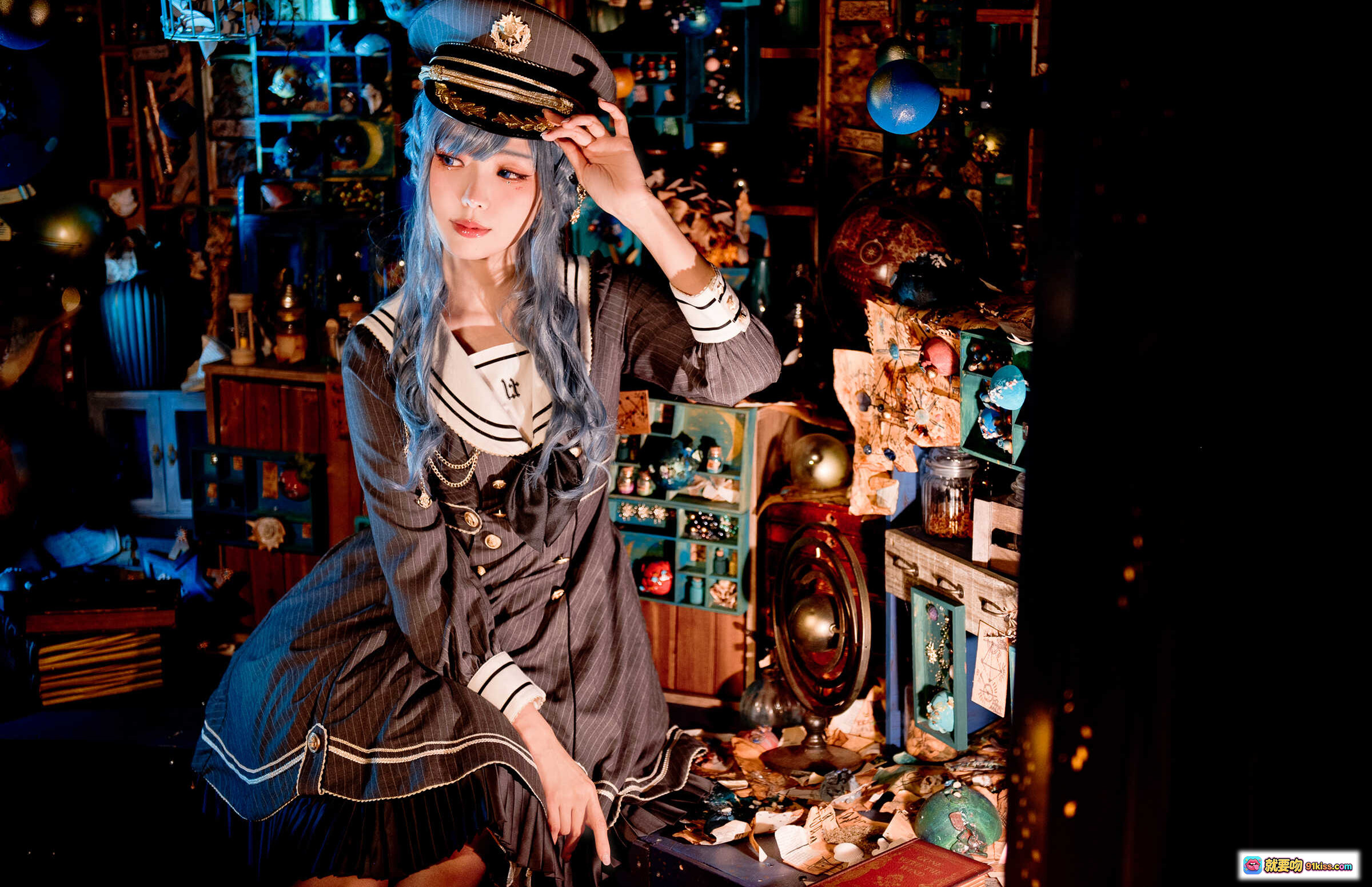 图片[4] - ElyEE子 NO.082 星际船长制服写真 | 蓝发少女奇幻书房场景 | 复古蒸汽朋克风 | 精致海军领裙装 | 暗调光影氛围感大片 - 就要吻