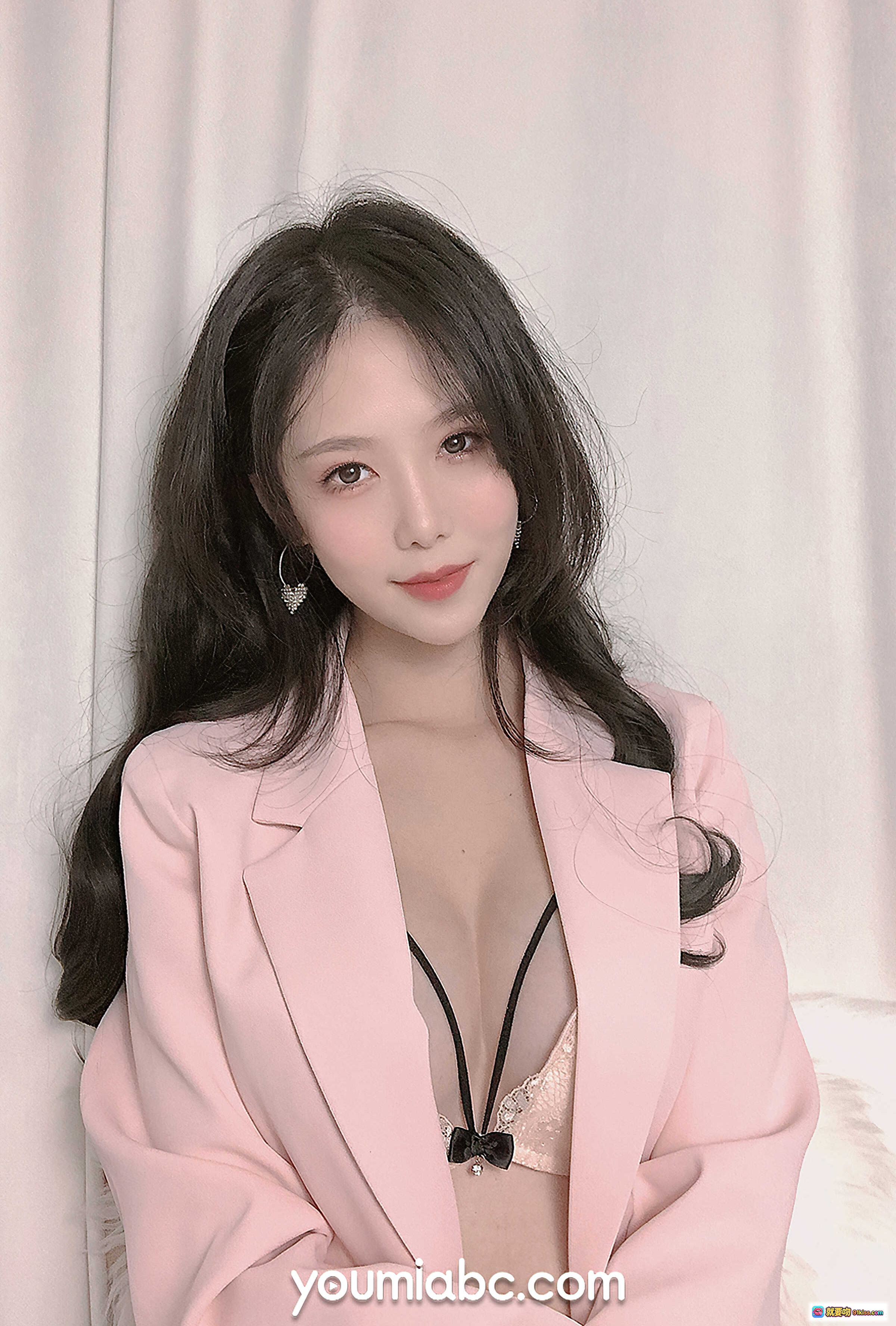 图片[3] - 桃子陷阱抖娘利世粉色西装性感写真 | YouMi尤蜜2021.07.19高清图集 - 就要吻