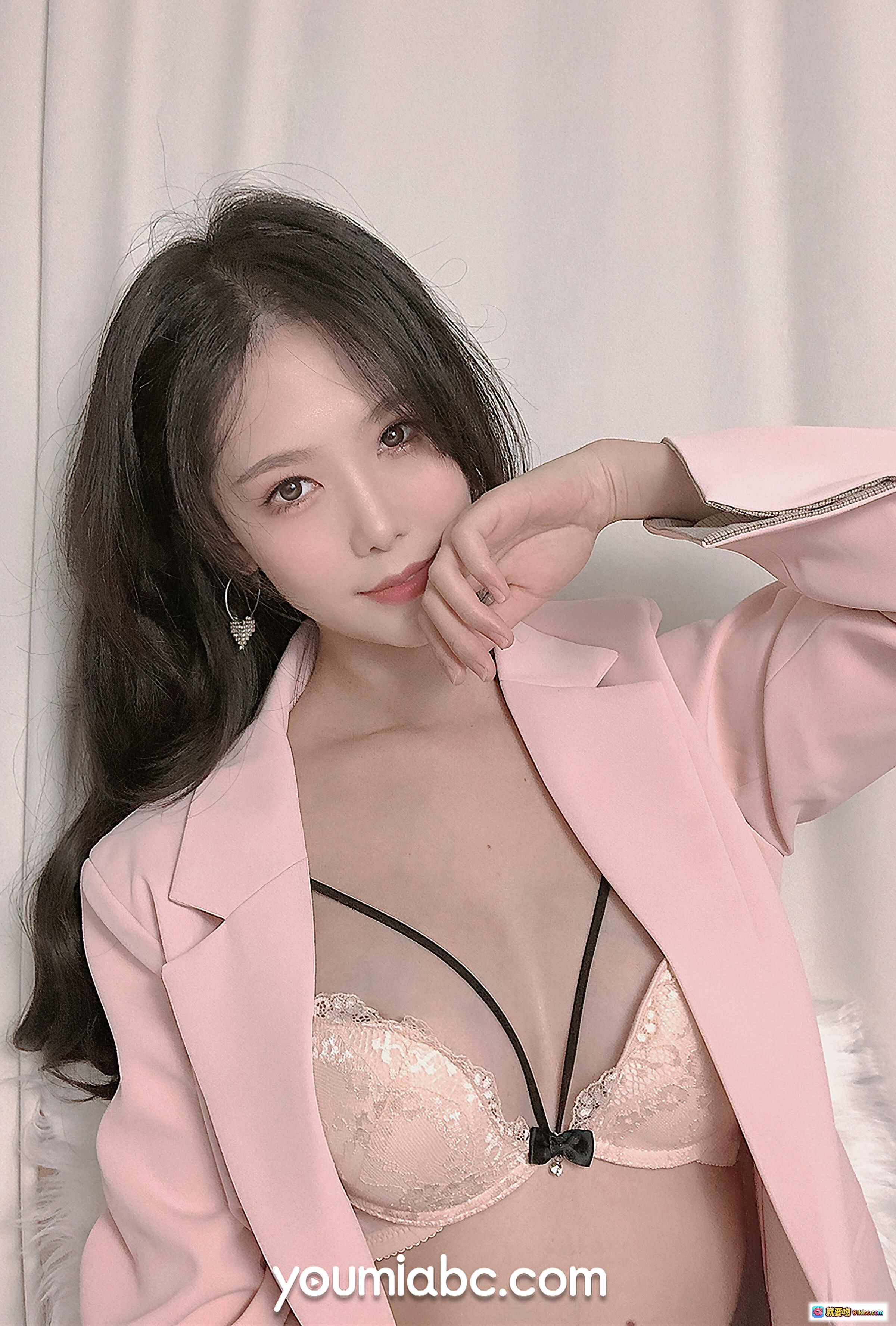 图片[4] - 桃子陷阱抖娘利世粉色西装性感写真 | YouMi尤蜜2021.07.19高清图集 - 就要吻