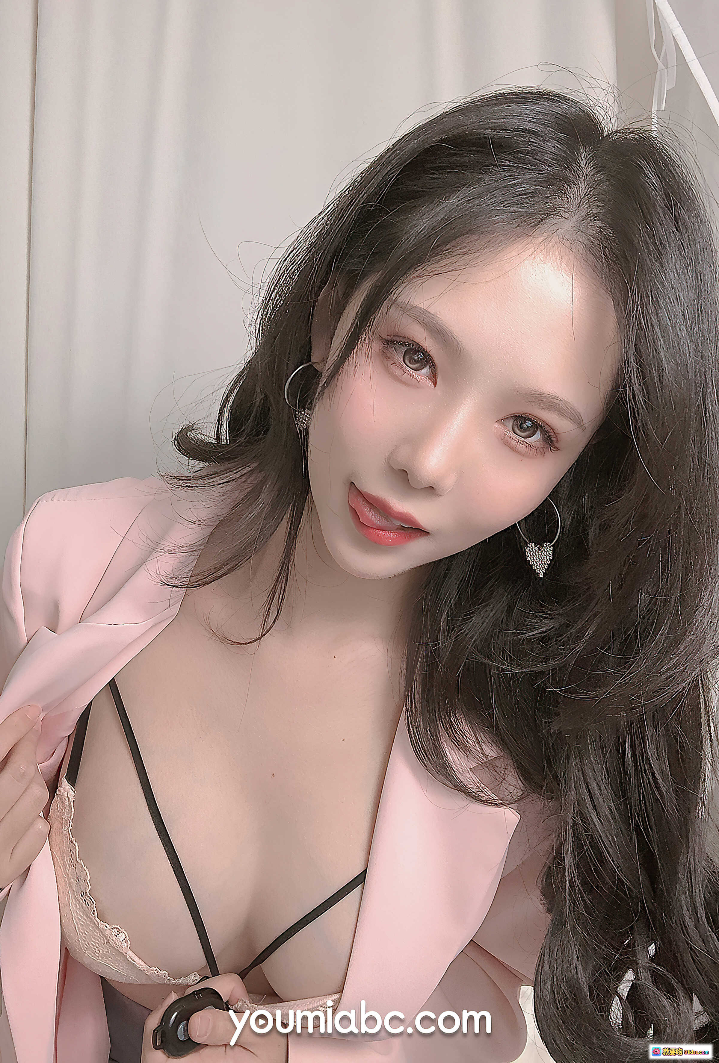 图片[6] - 桃子陷阱抖娘利世粉色西装性感写真 | YouMi尤蜜2021.07.19高清图集 - 就要吻