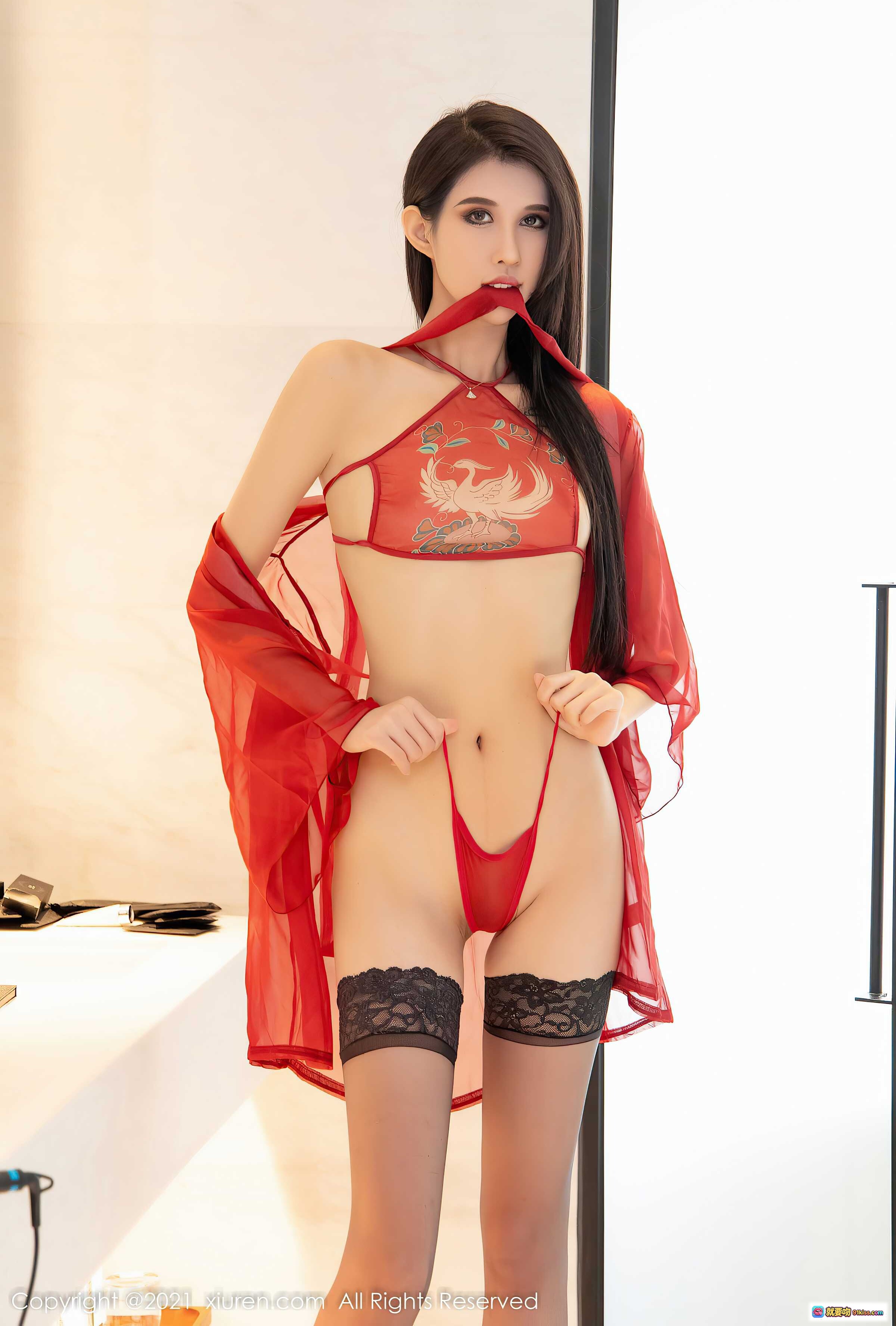 图片[2] - 葛征184cm青海旅拍红纱内衣黑丝美腿高跟写真 – XiuRen秀人网NO.4319 - 就要吻