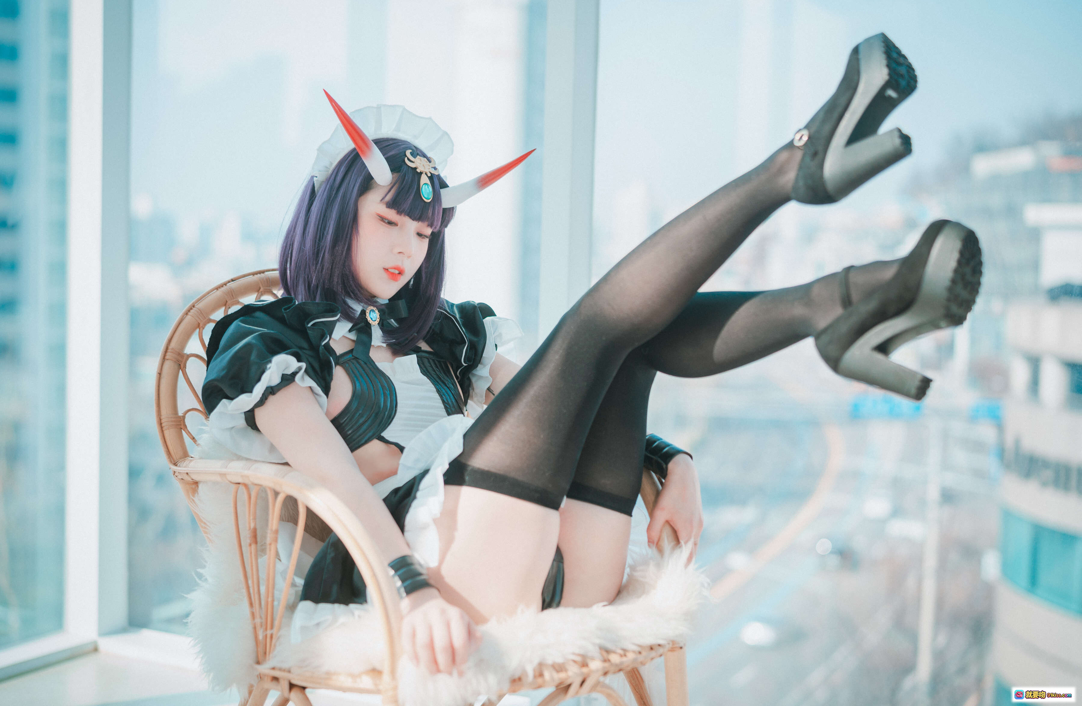 图片[8] - Shuten Douji Maid Cosplay | Isabella NO.001 DJAWA | 黑白女仆装 | 紫发角饰 | 丝袜美腿 | 70P高清写真 - 就要吻