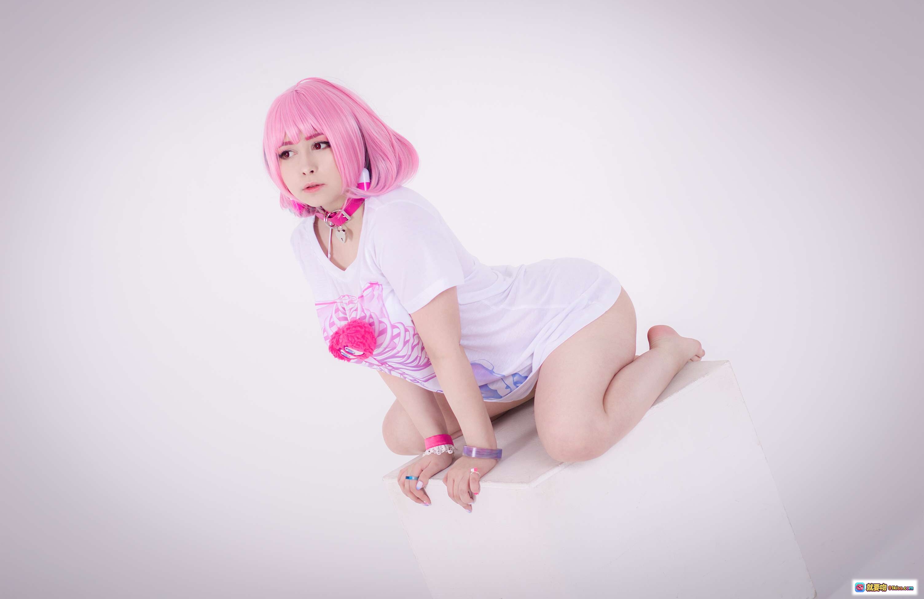 图片[3] - Yoshinobi NO.023 Riamu Yumemi 粉色短发cosplay 白色骨骼印花T恤 甜美性感姿势 纯白背景写真 23P高清图集 - 就要吻