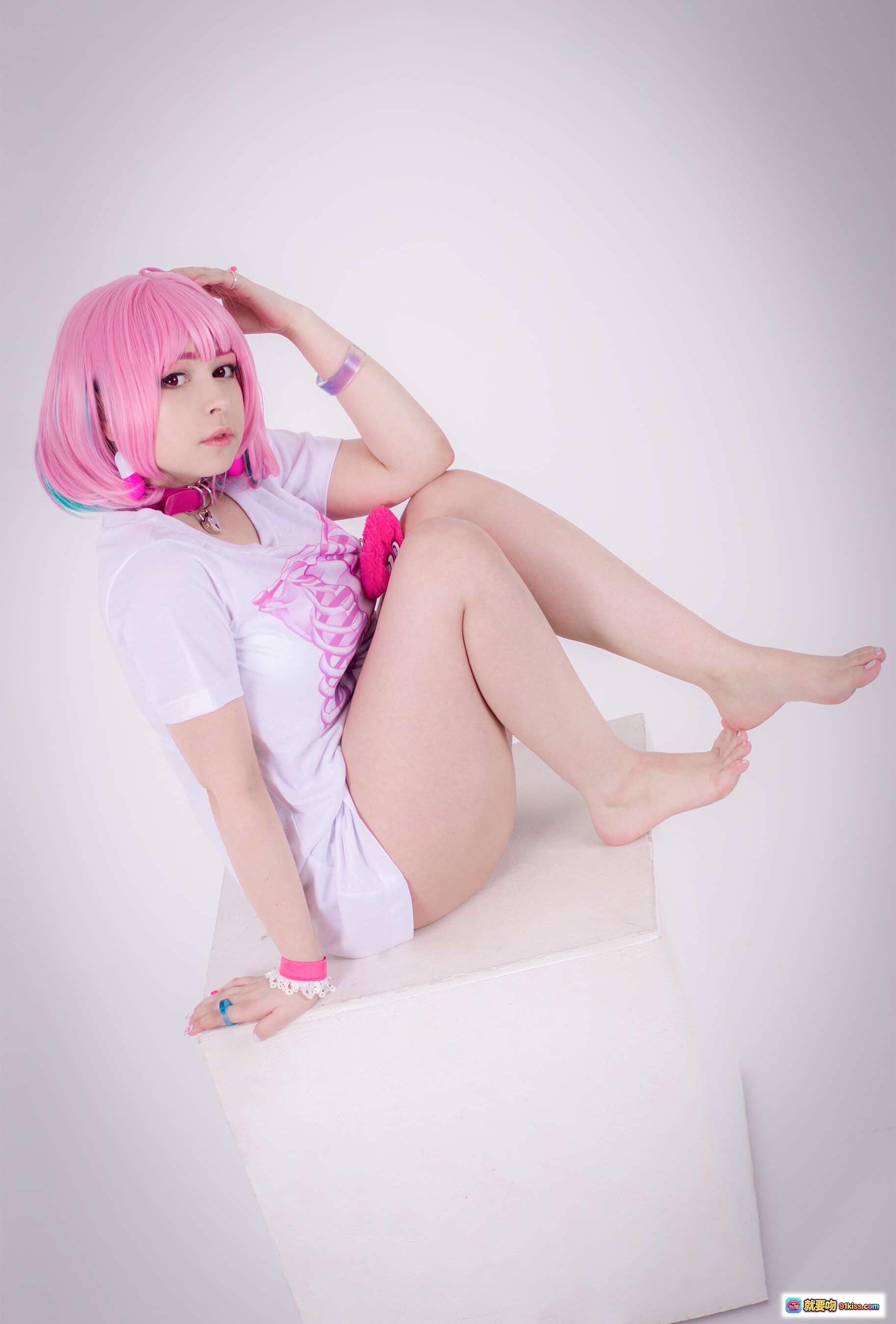 图片[8] - Yoshinobi NO.023 Riamu Yumemi 粉色短发cosplay 白色骨骼印花T恤 甜美性感姿势 纯白背景写真 23P高清图集 - 就要吻