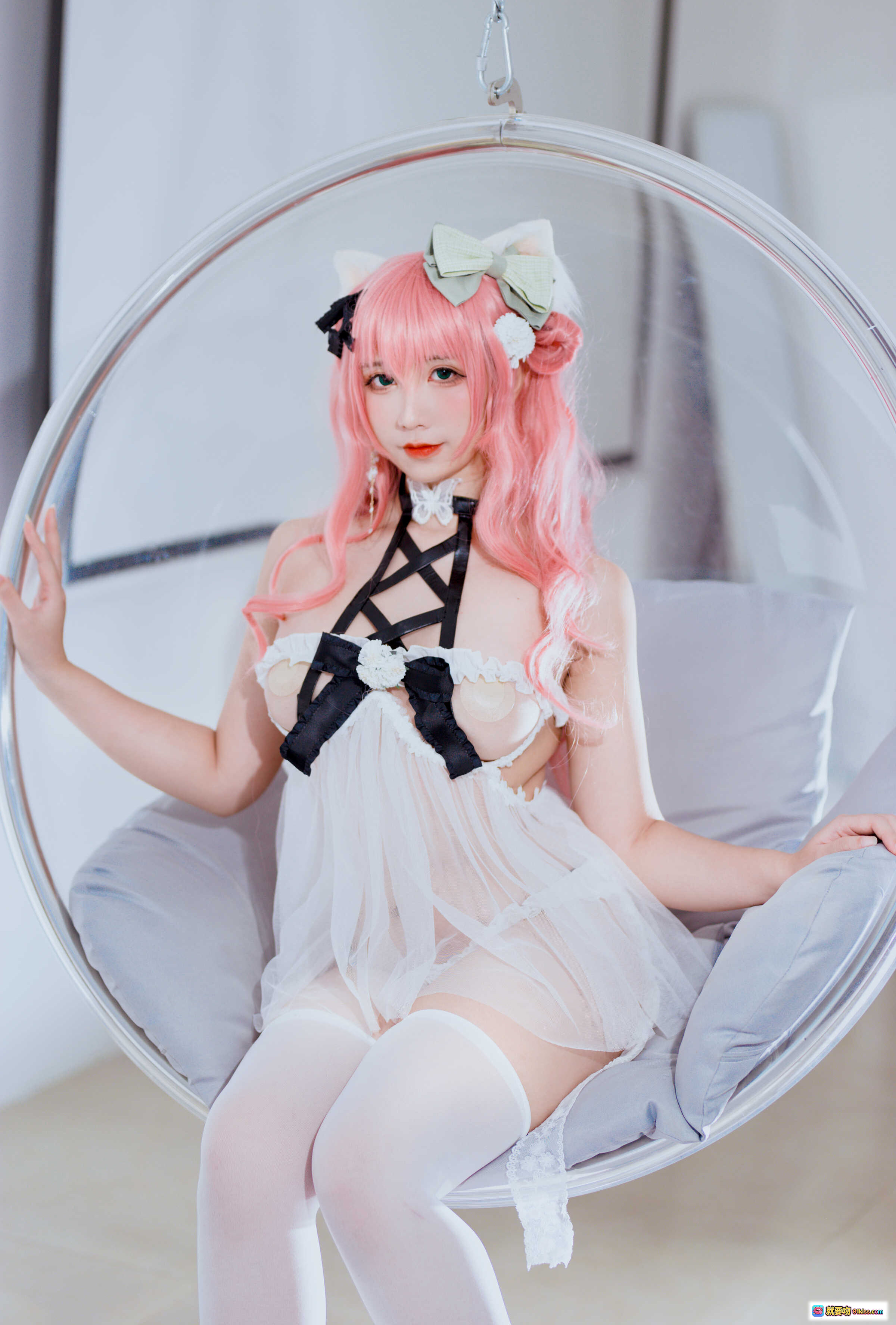 图片[2] - 粉发妹妹九曲Jean NO.050 猫耳洛丽塔cosplay 白黑蕾丝绑带裙 46P高清写真 - 就要吻