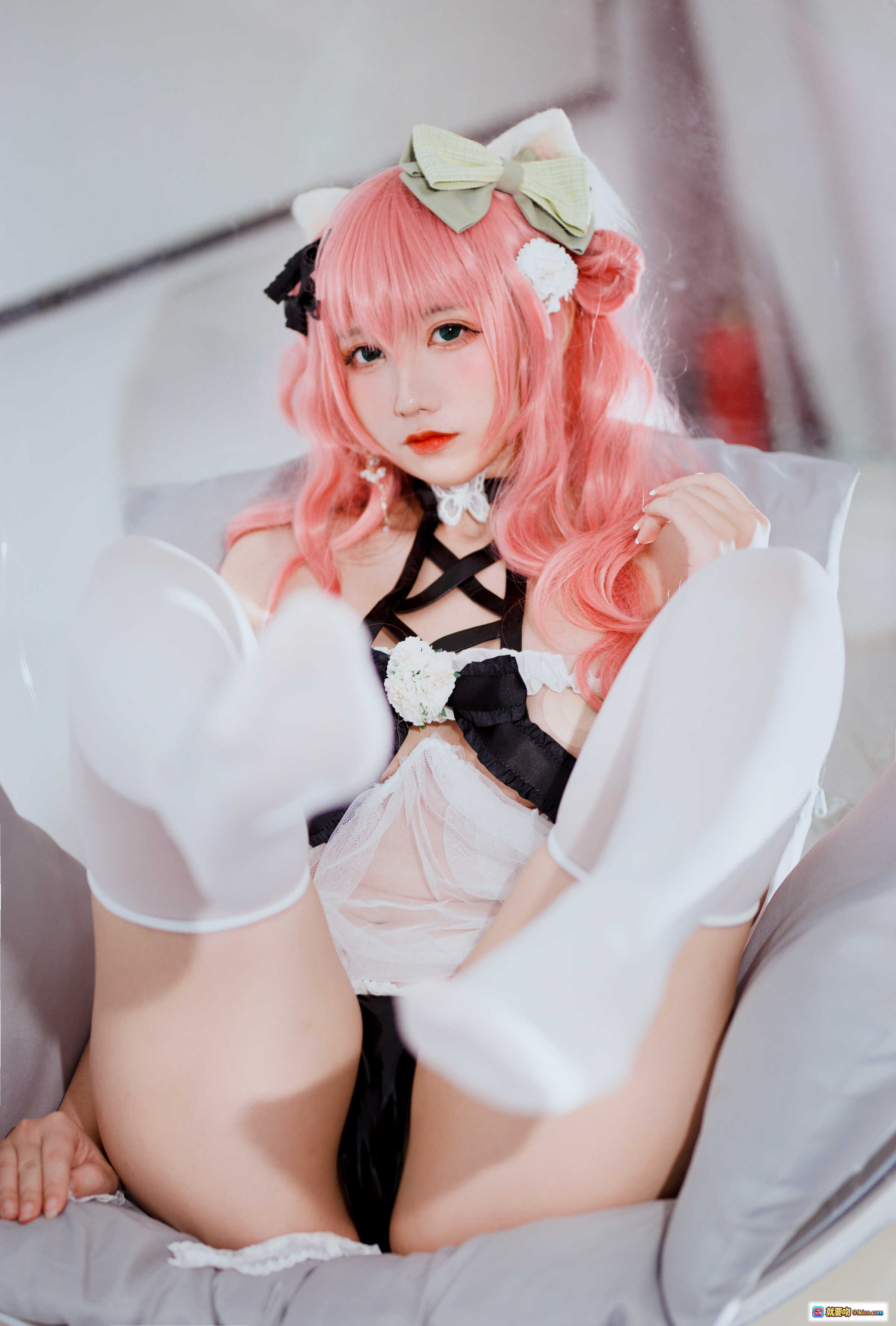 图片[9] - 粉发妹妹九曲Jean NO.050 猫耳洛丽塔cosplay 白黑蕾丝绑带裙 46P高清写真 - 就要吻