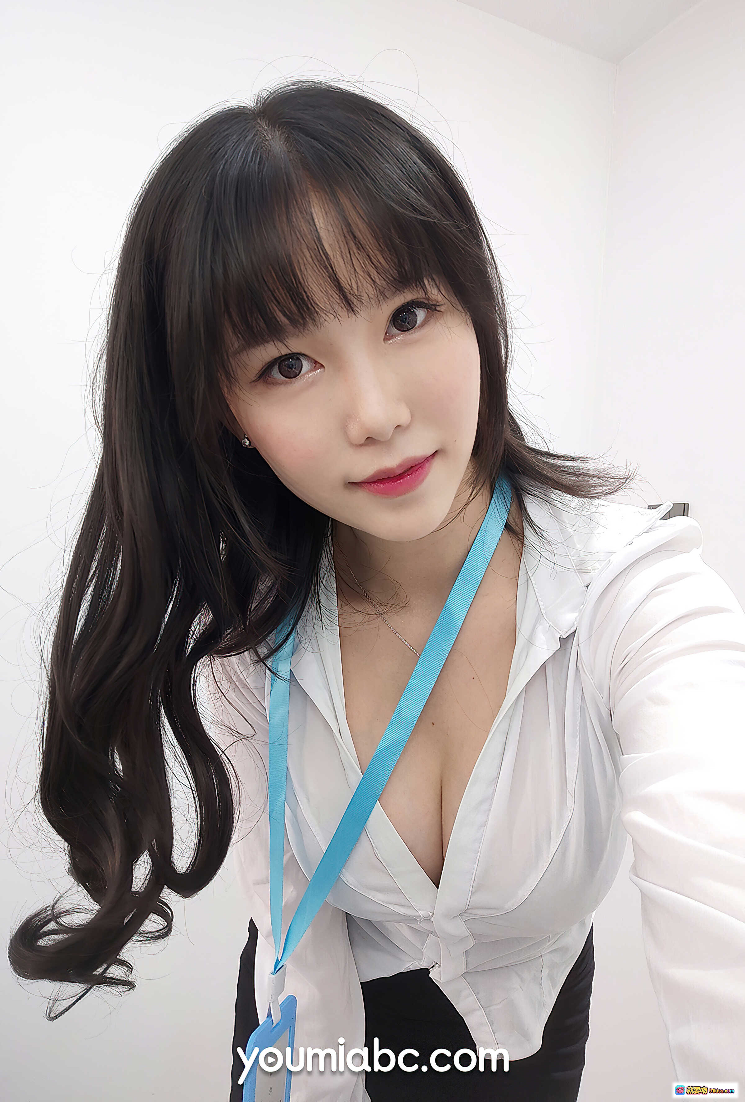 图片[10] - YouMi尤蜜2020.12.13 OL午间自拍 抖娘利世 白衬衫黑蕾丝 蓝丝带性感写真 31P高清图集 - 就要吻