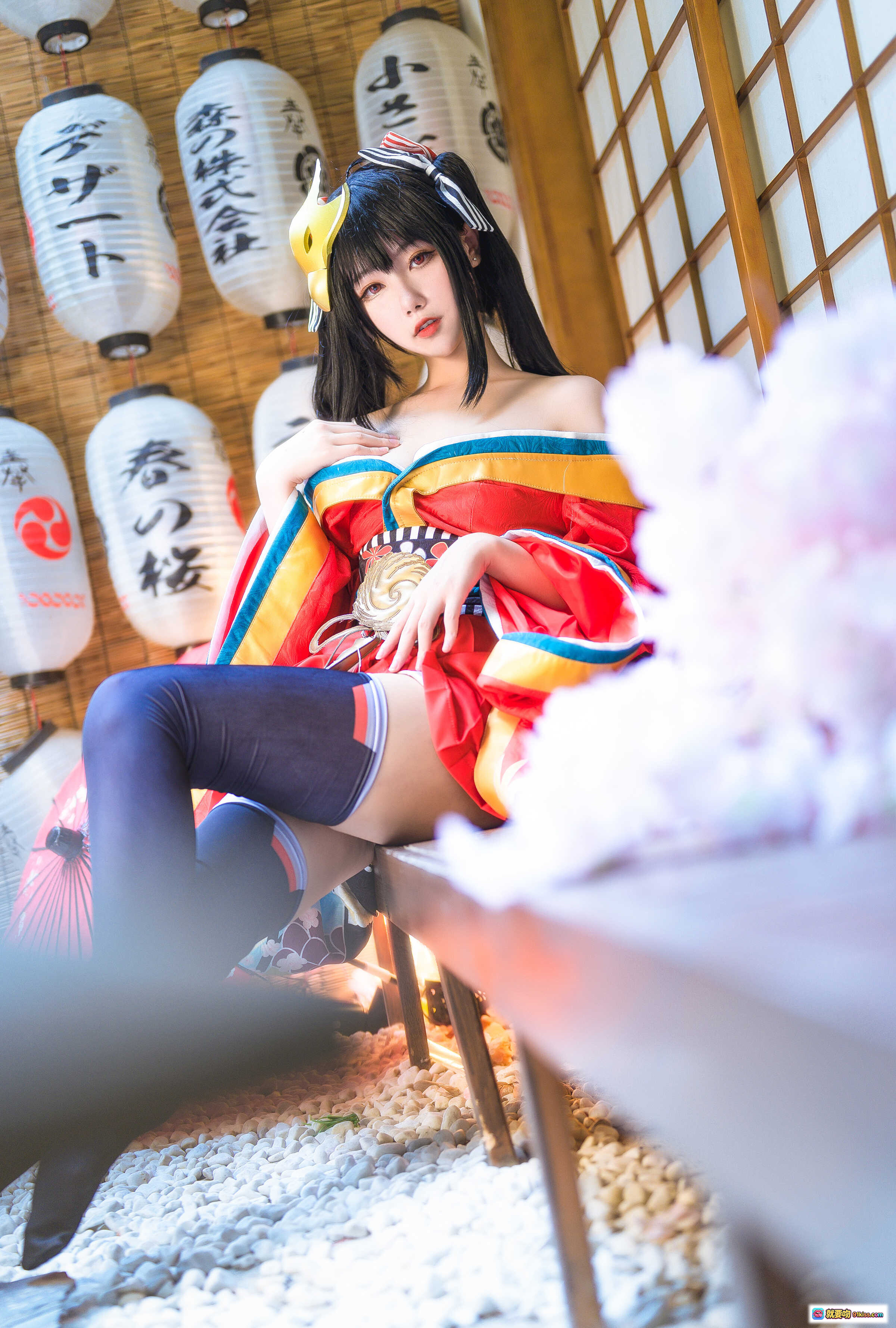 图片[2] - Momoko葵葵NO.023真爱大凤本子4套107P 和风Cosplay 红色振袖 蓝丝袜 金面具 日式庭院 纸灯笼 美少女写真 - 就要吻