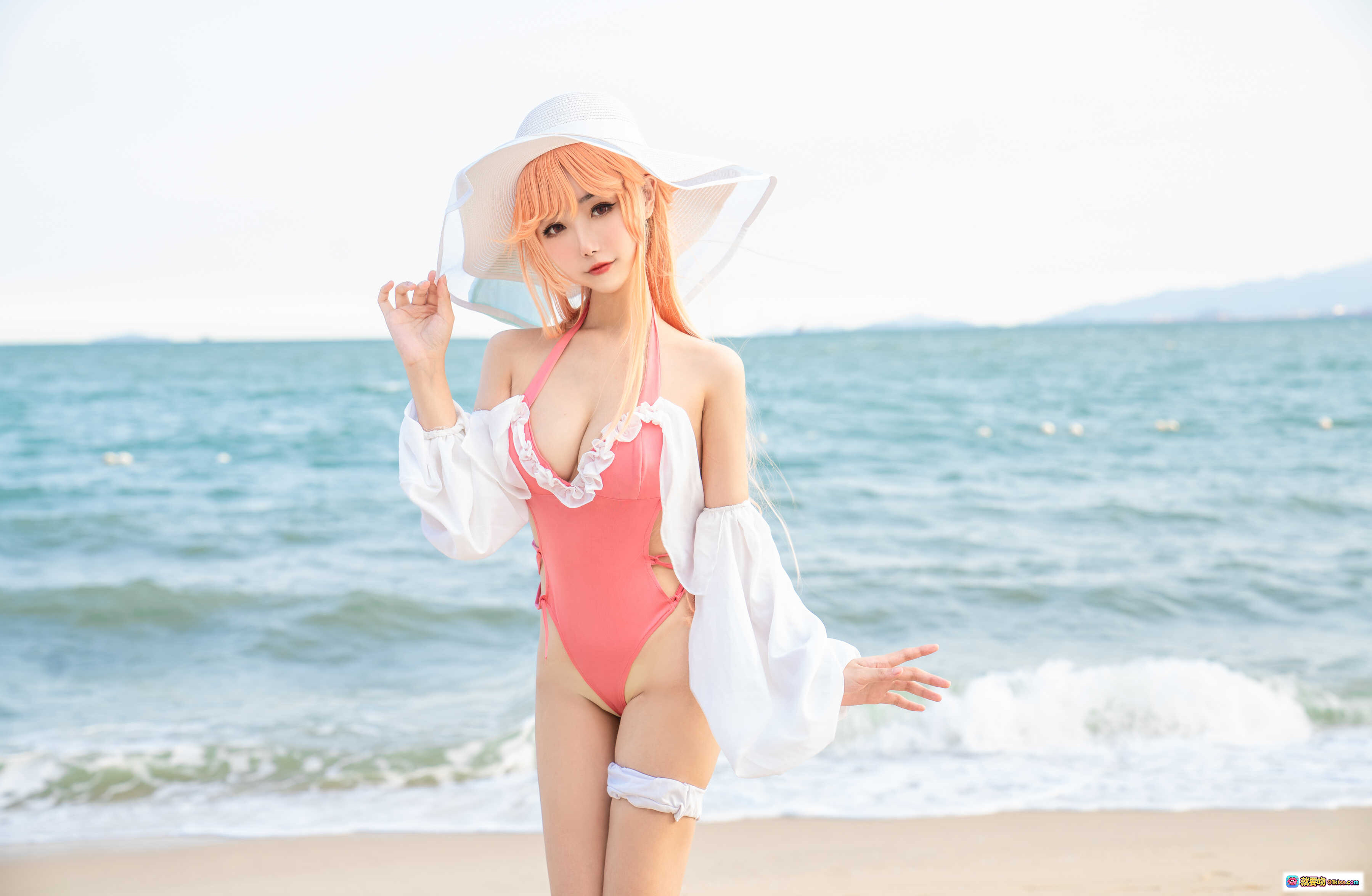 图片[1] - Momoko葵葵黎塞留cosplay海滩写真｜粉色泳衣白帽少女｜20P高清图集 - 就要吻