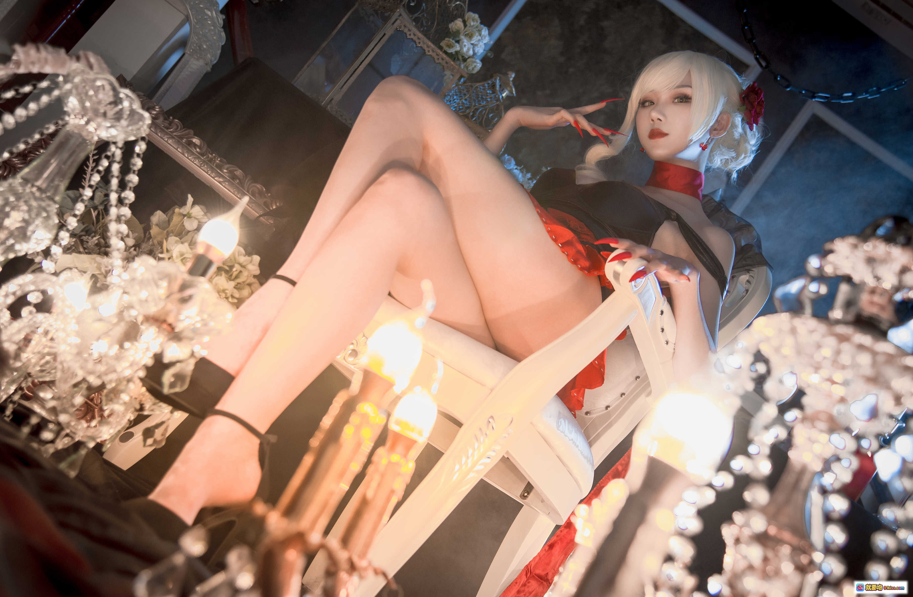 图片[7] - 瓦斯塔亚小龙虾002灵魂探戈伊芙琳cos写真｜暗黑哥特风黑红礼服+薄纱头纱+烛光氛围感美腿诱惑12P - 就要吻