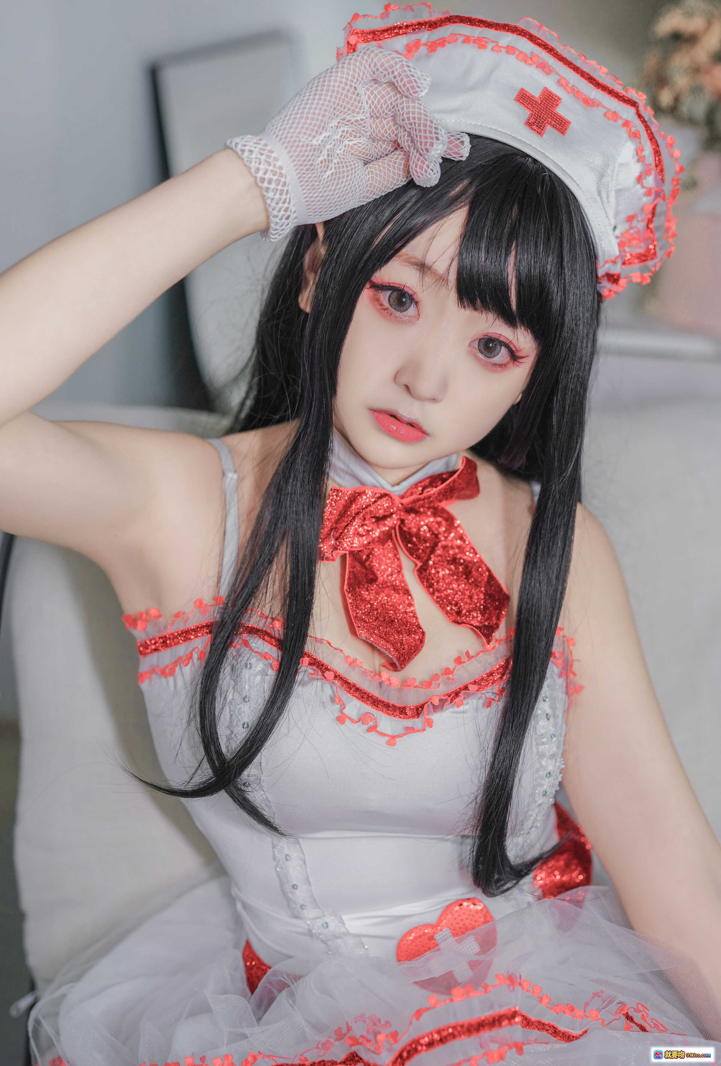 图片[8] - 恩田直幸NO.002蕾丝护士写真 | 白色护士服+红色亮片蝴蝶结+网纱手套 | 42P高清美图 - 就要吻