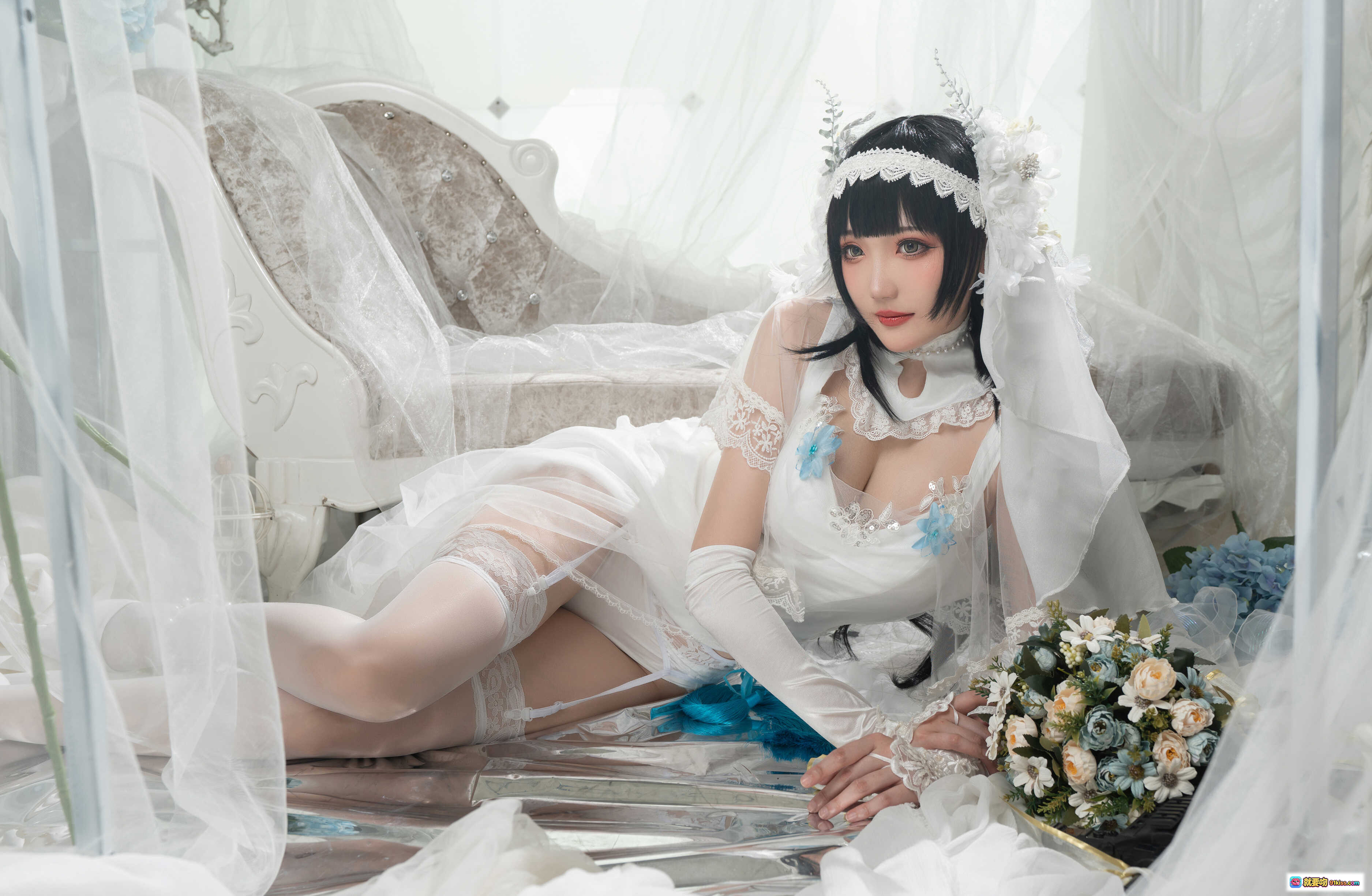 图片[7] - 瓜希酱NO.038 95式花嫁COS写真 | 白色蕾丝婚纱+蓝色流苏 thighhigh | 手捧花束+头纱造型 | 30P高清美图 - 就要吻