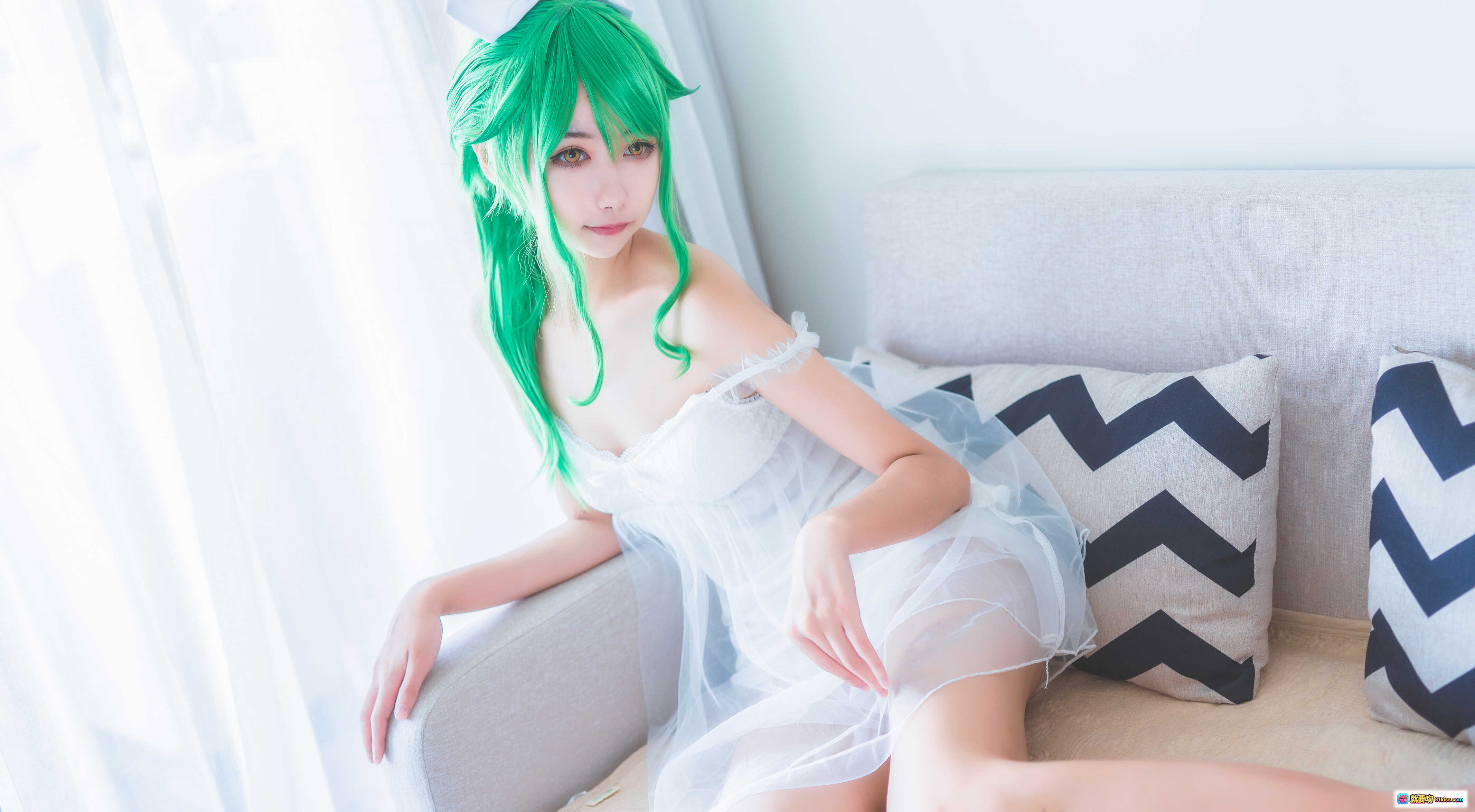 图片[5] - Momoko葵葵NO.001法露忒cosplay写真 20P绿发少女白色睡裙床照清新甜美风 - 就要吻