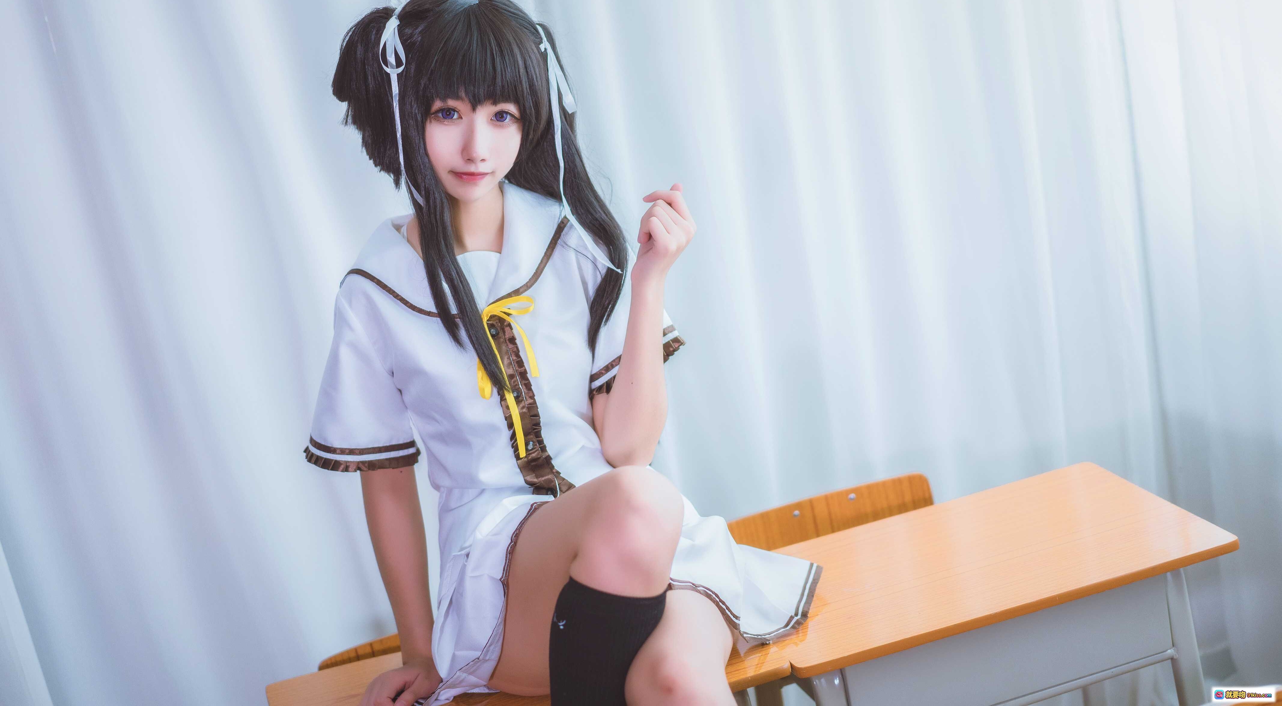 图片[4] - Momoko葵葵 NO.006 铃白 Cosplay写真 21P 蓝白旗袍少女 床榻纱幔唯美场景 二次元角色扮演 精致妆容黑发双马尾 东方古典风摄影 - 就要吻