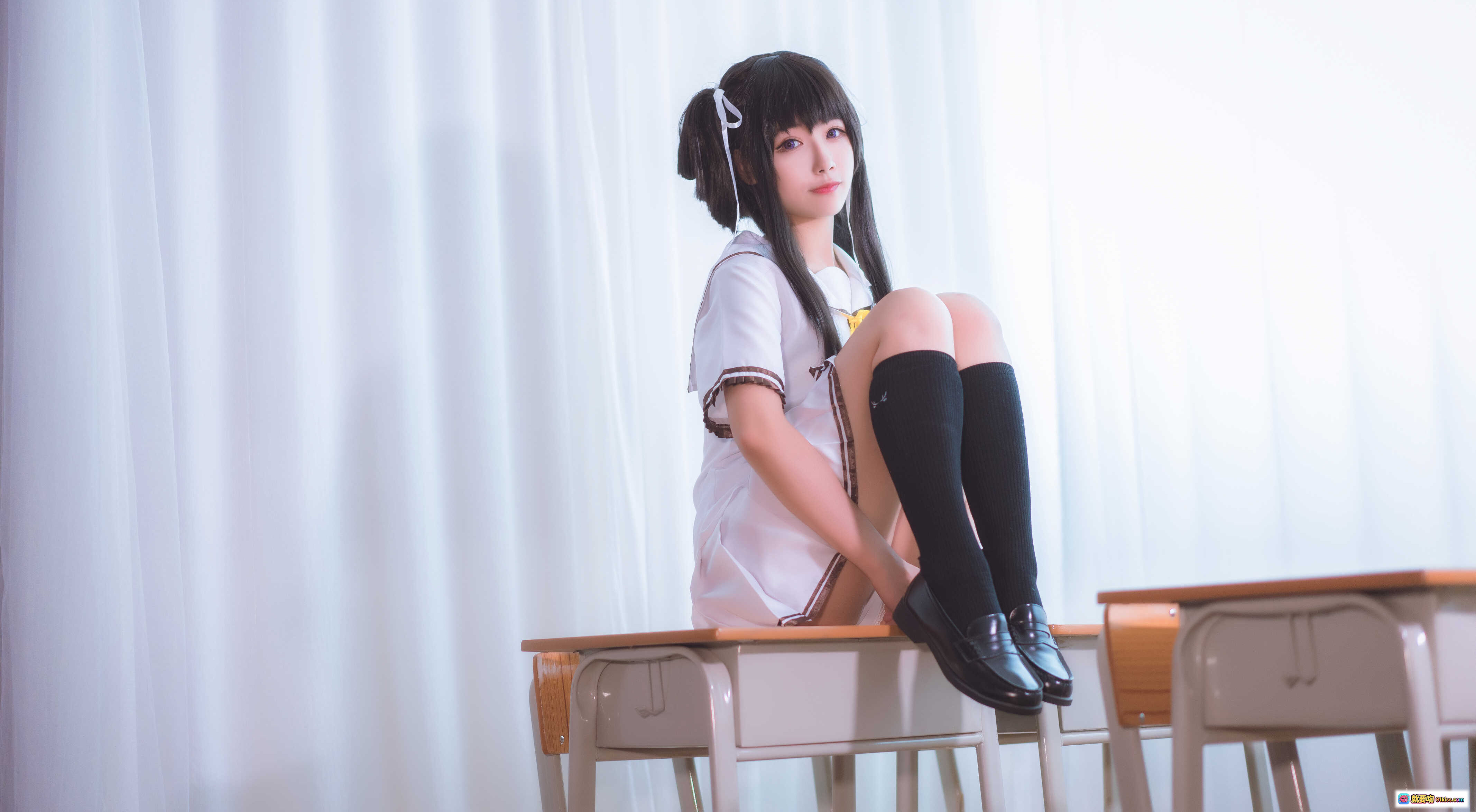 图片[6] - Momoko葵葵 NO.006 铃白 Cosplay写真 21P 蓝白旗袍少女 床榻纱幔唯美场景 二次元角色扮演 精致妆容黑发双马尾 东方古典风摄影 - 就要吻