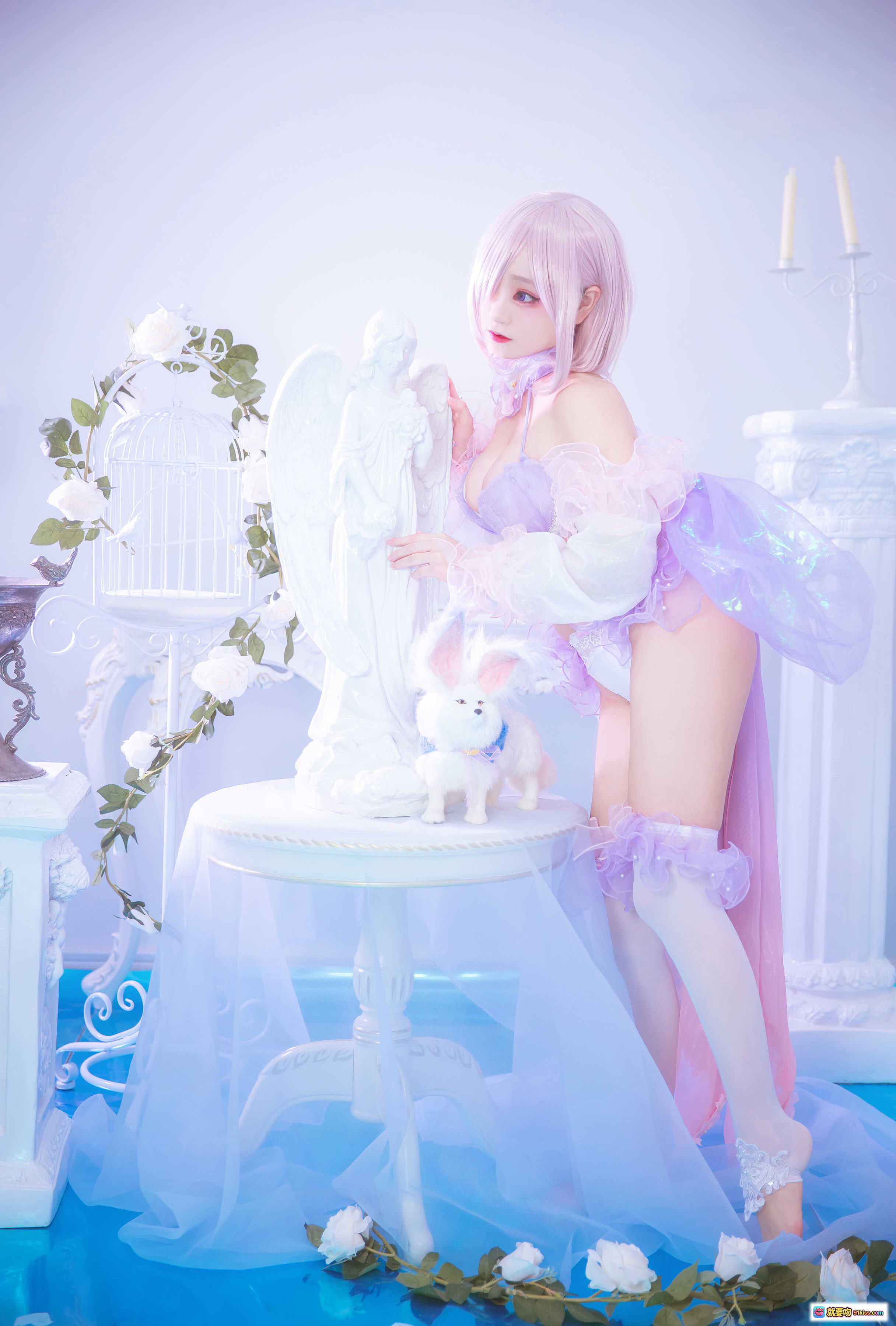 恩田直幸NO.004玛修同人Cosplay写真｜粉紫梦幻天使装｜蕾丝长袜白兔装饰｜浪漫花环场景｜精致少女风摄影 - 就要吻