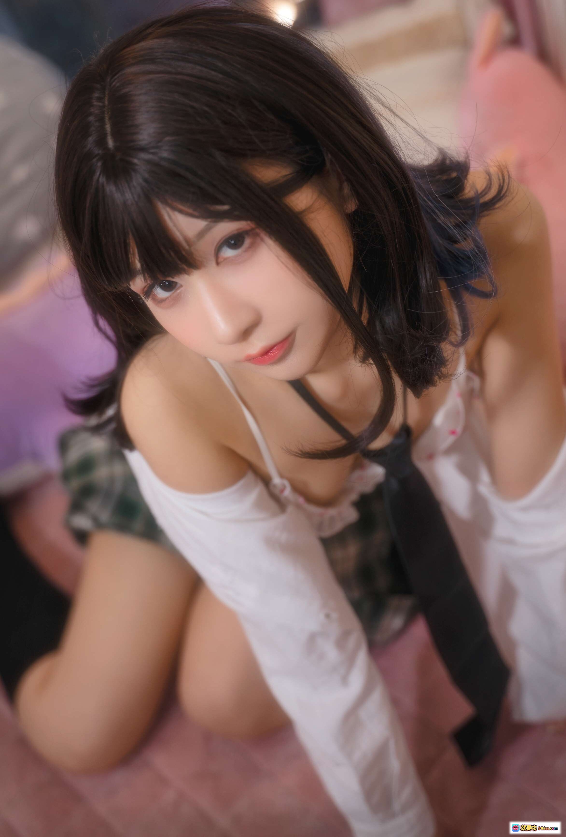 图片[3] - 可可老师放课后JK写真｜黑发少女学院风穿搭｜粉色沙发居家氛围感｜30P高清美图 - 就要吻