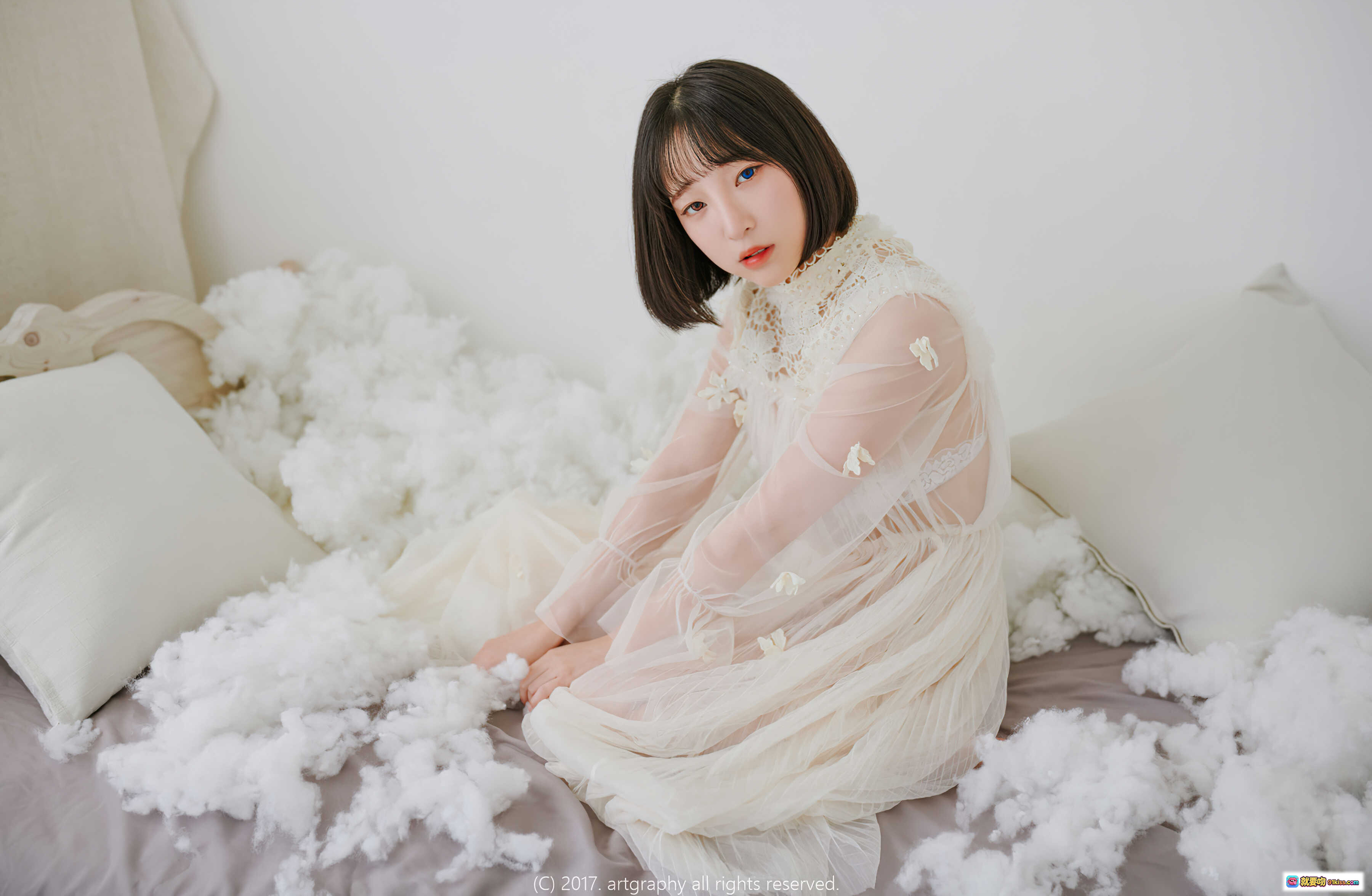 图片[7] - 姜仁卿NO.050白色蕾丝吊带写真｜Inkyung_ArtGravia柔美私房风｜39P高清美图收藏 - 就要吻