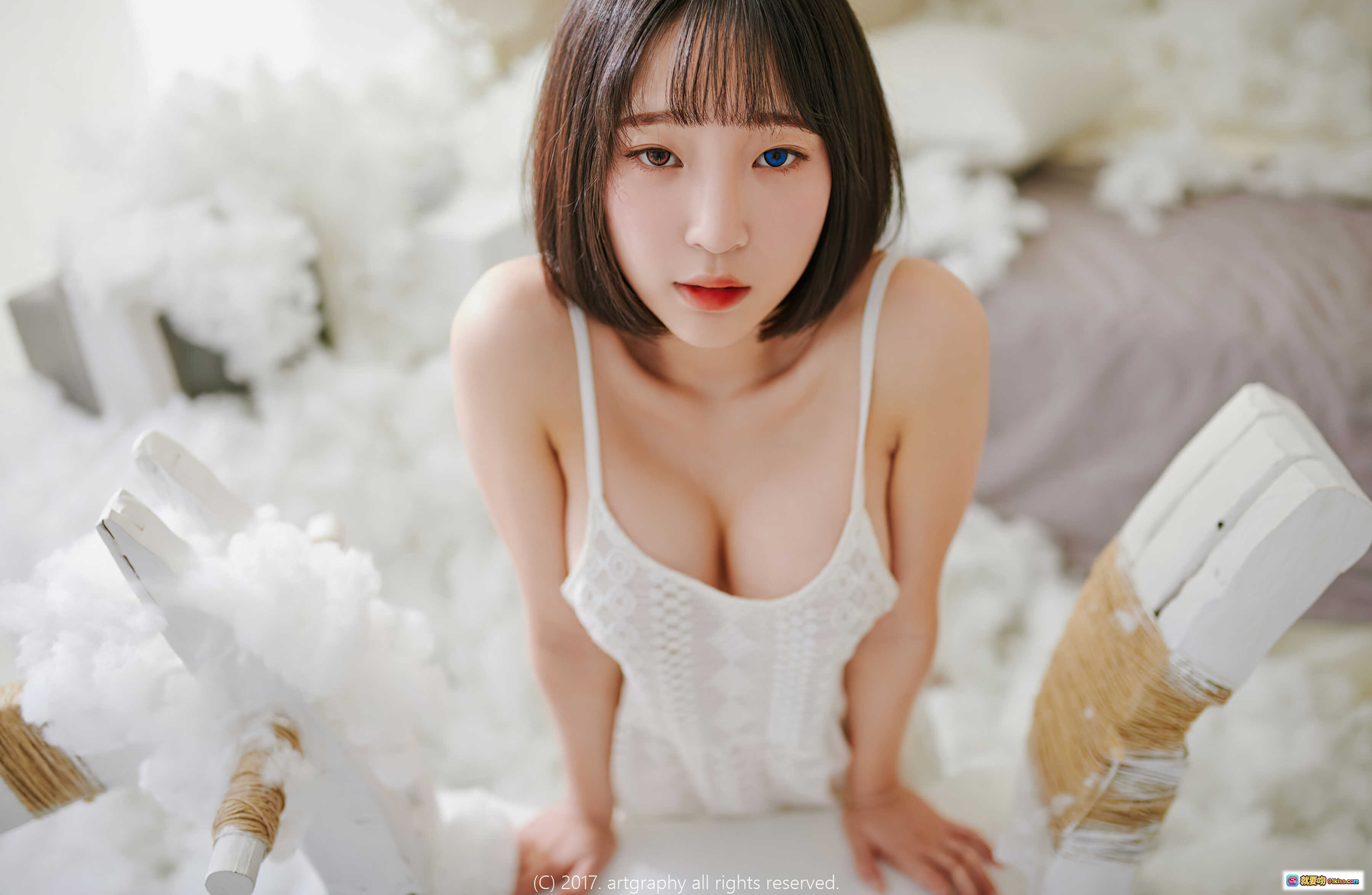 姜仁卿NO.050白色蕾丝吊带写真｜Inkyung_ArtGravia柔美私房风｜39P高清美图收藏 - 就要吻