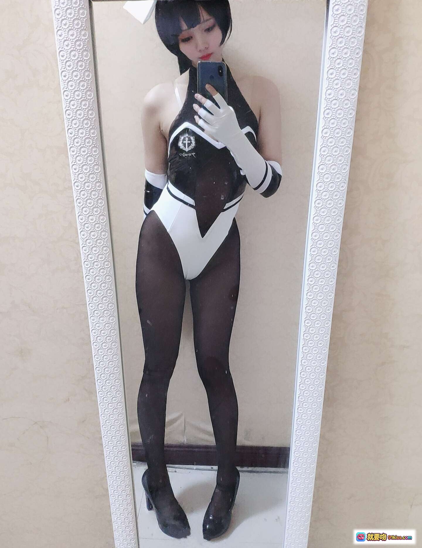 图片[4] - 墨玉-M NO.003 高雄赛车 Cosplay 美女镜前自拍 黑白制服 白蝴蝶结 长手套 黑丝高跟 34P写真 - 就要吻