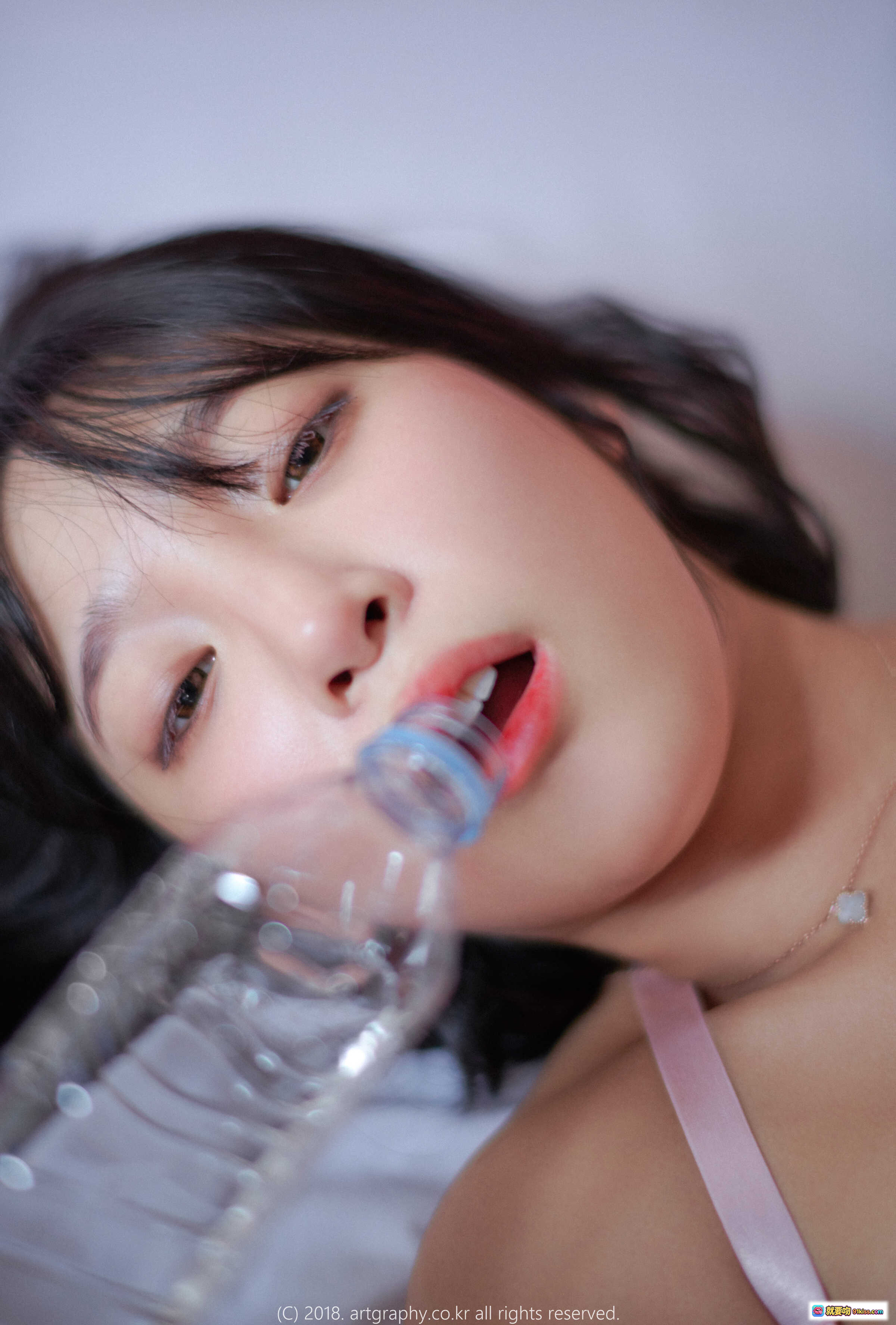 图片[1] - 姜仁卿居家写真NO.010 | ARTGRAVIA VOL.046 54P高清私房美图 | 清新自然水瓶特写 | 粉色吊带温柔风 - 就要吻