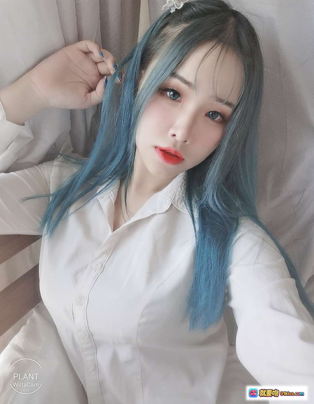 图片[5] - 花リリ(Plant Lily) NO.010 自拍写真集｜蓝发少女白衬衫清新风格30P高清美图 - 就要吻