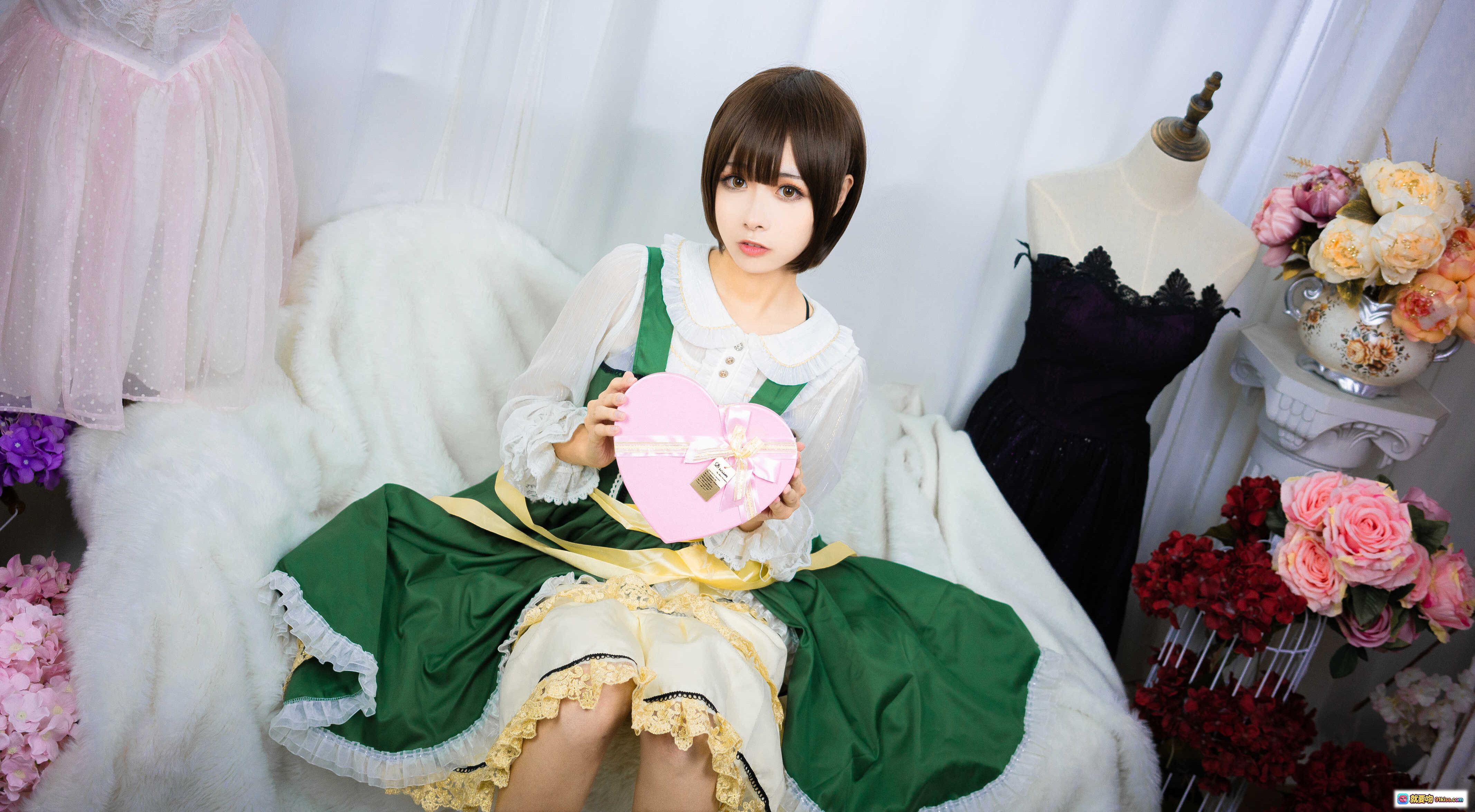 图片[4] - Momoko葵葵 NO.003 陆乃 绿白洛丽塔裙装 花篮鲜花 甜美少女写真 摄影棚布景 10P高清图集 - 就要吻